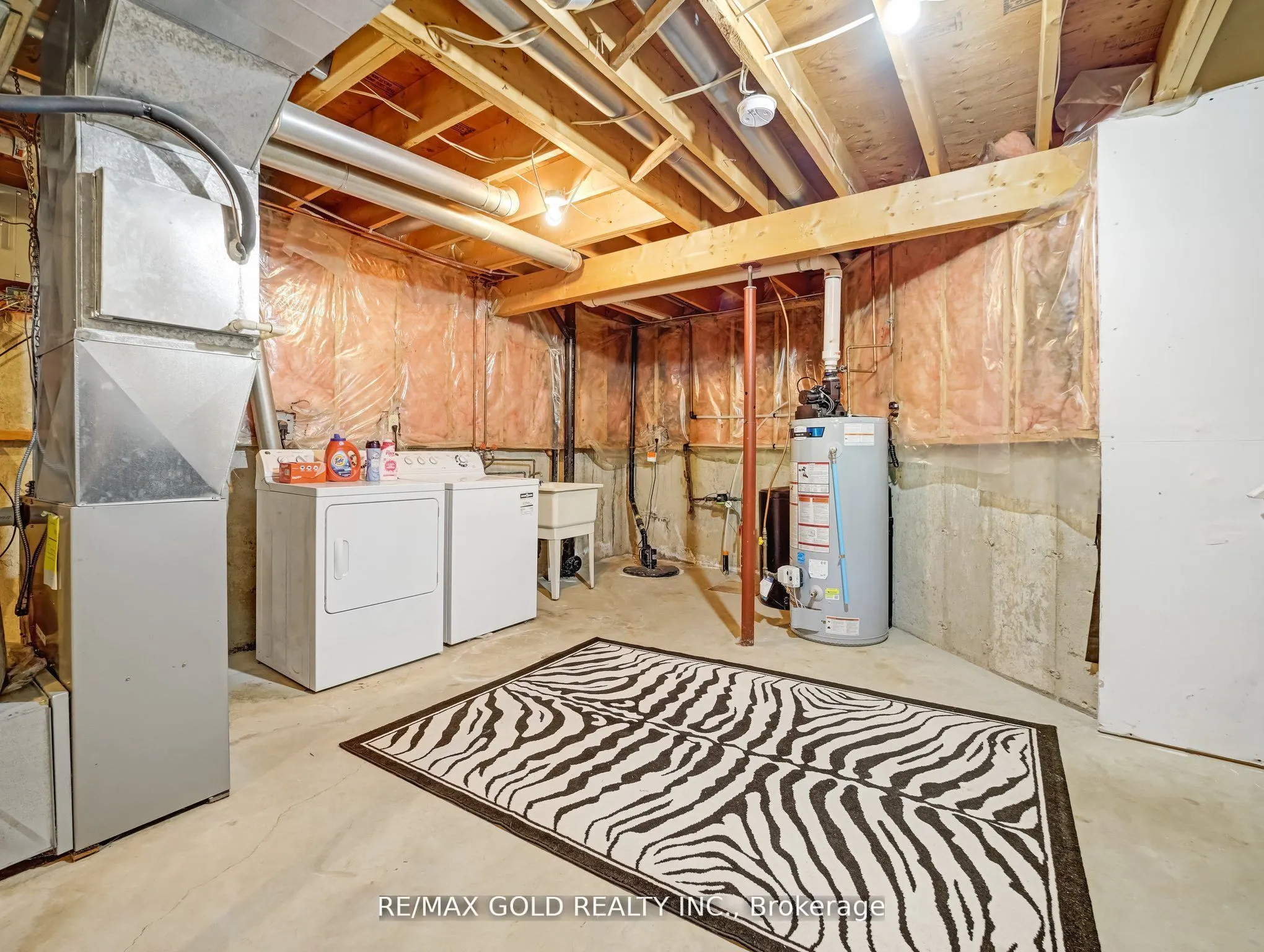 405 Kingscourt Drive, #6