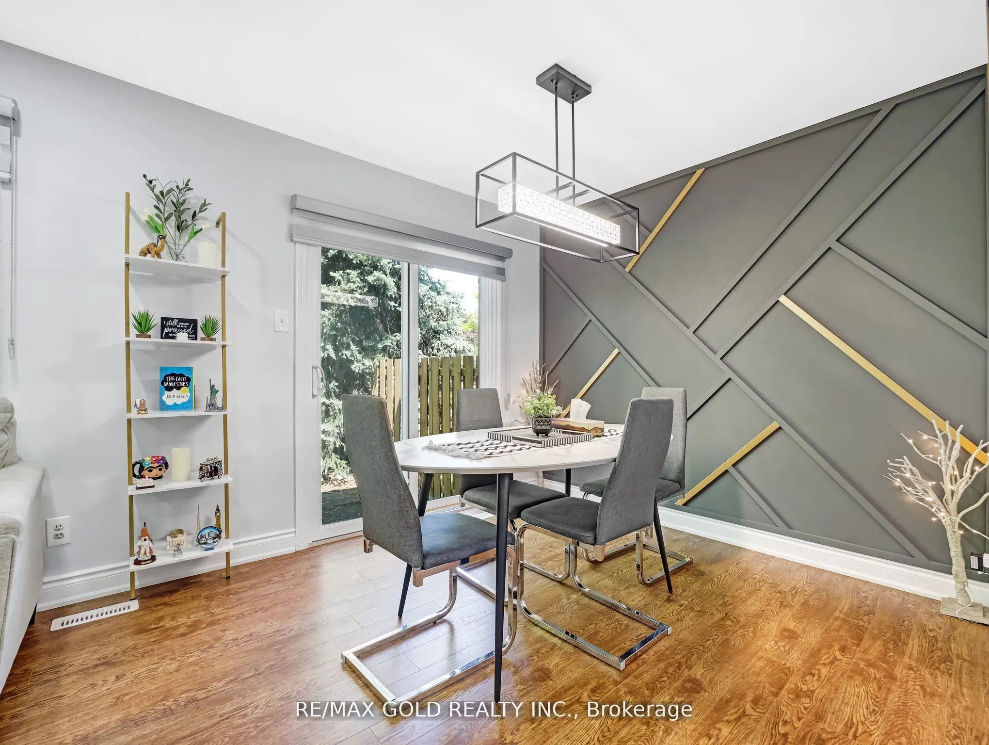 405 Kingscourt Drive, #6