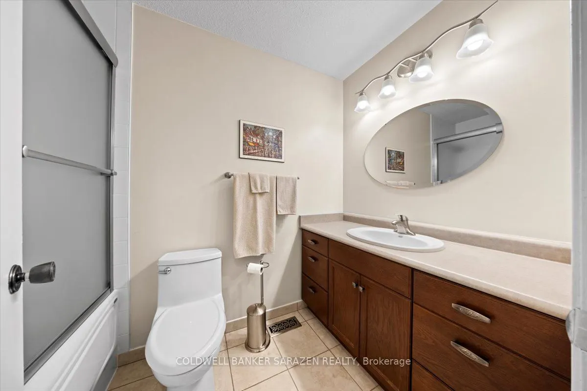 2303 Edward Kidd Crescent