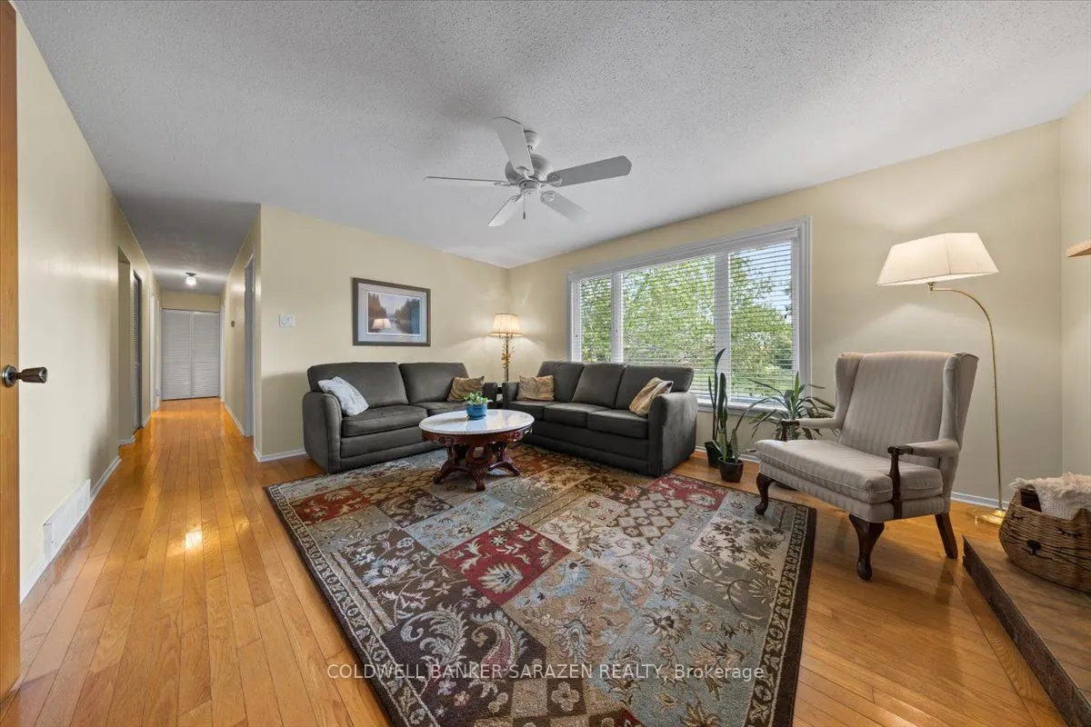 2303 Edward Kidd Crescent