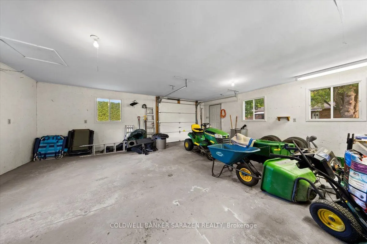 2303 Edward Kidd Crescent