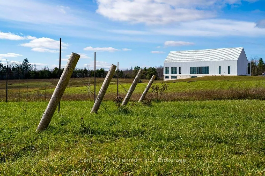 138406 Grey Road 112