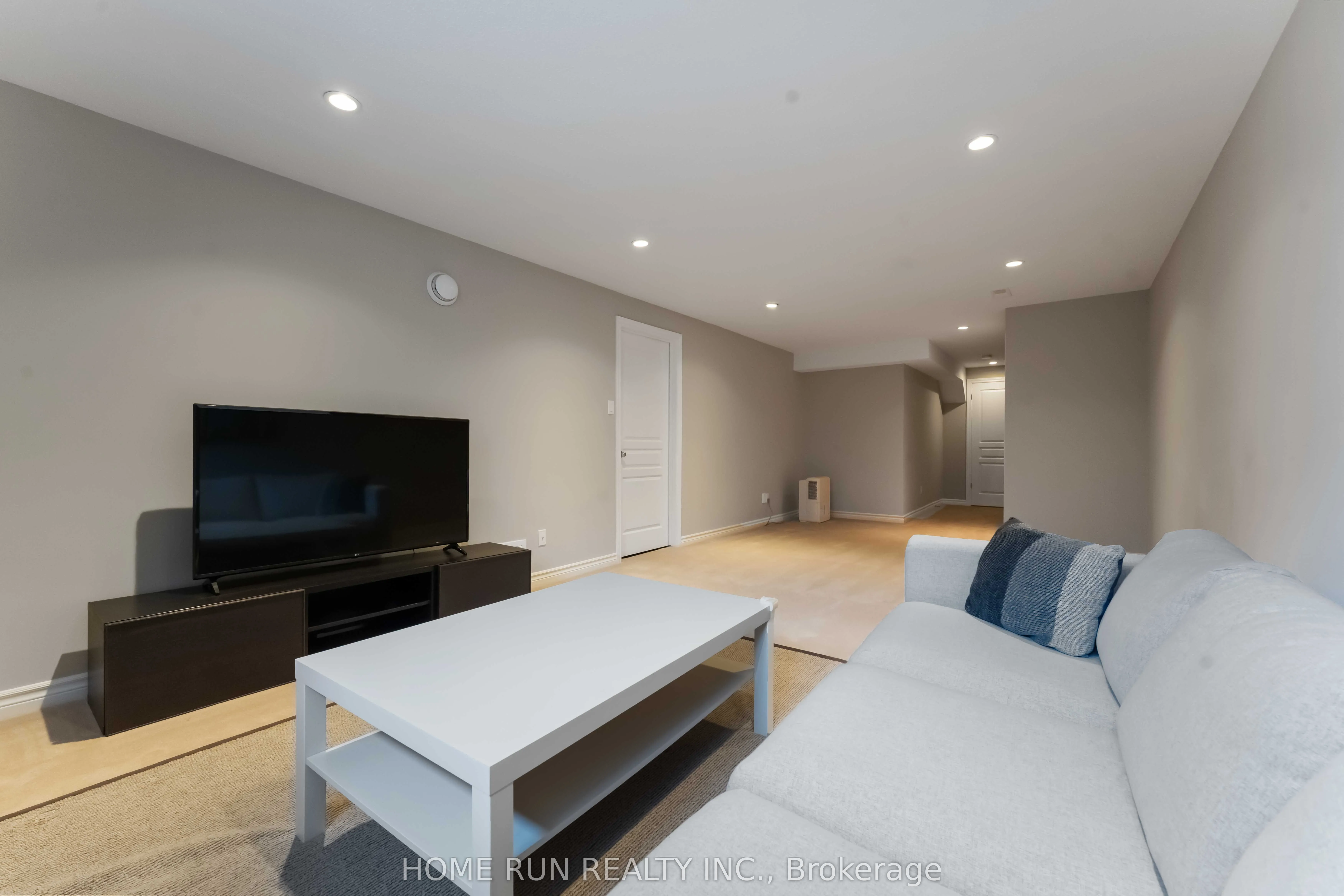120 Popplewell Crescent