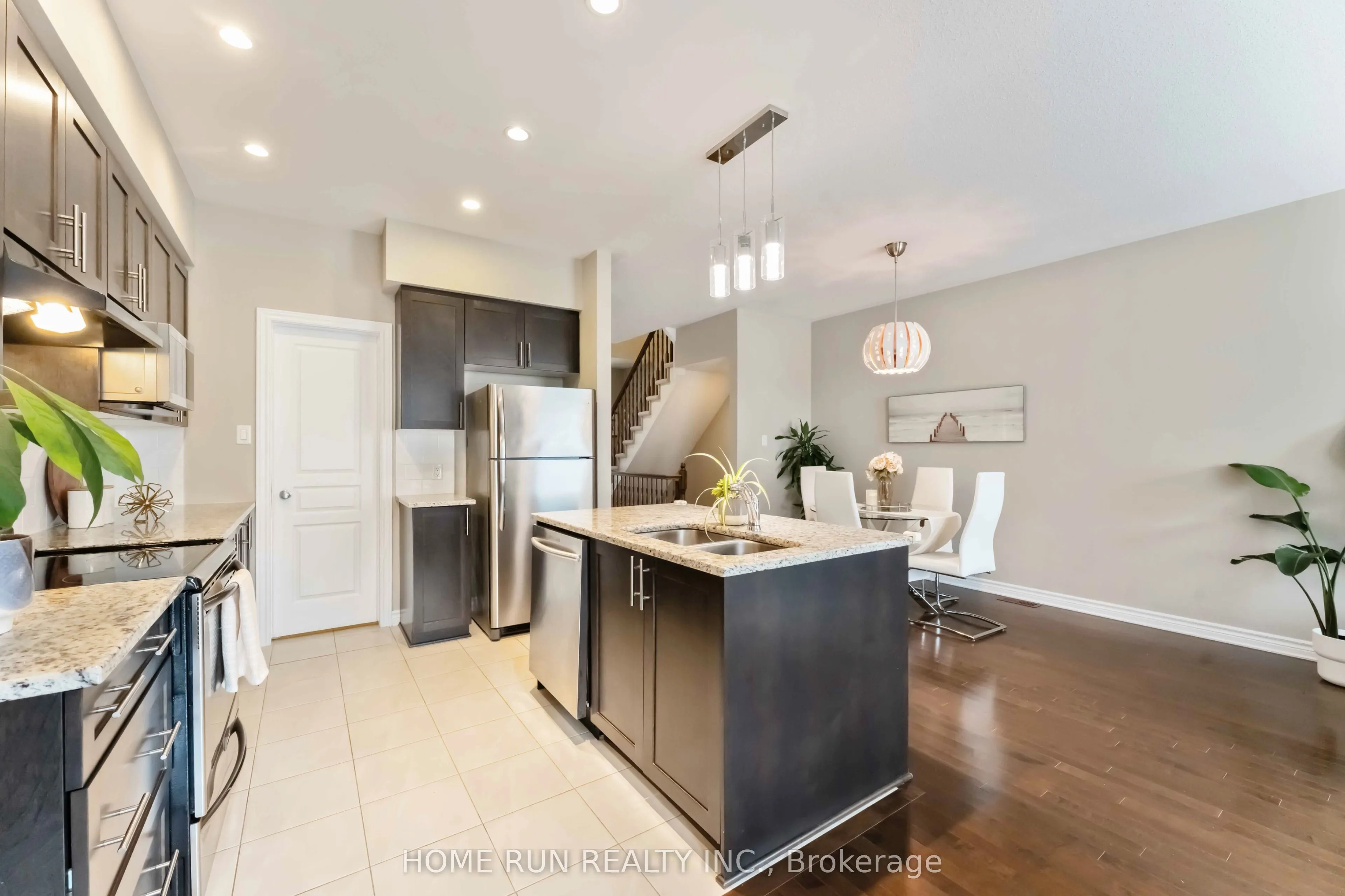 120 Popplewell Crescent
