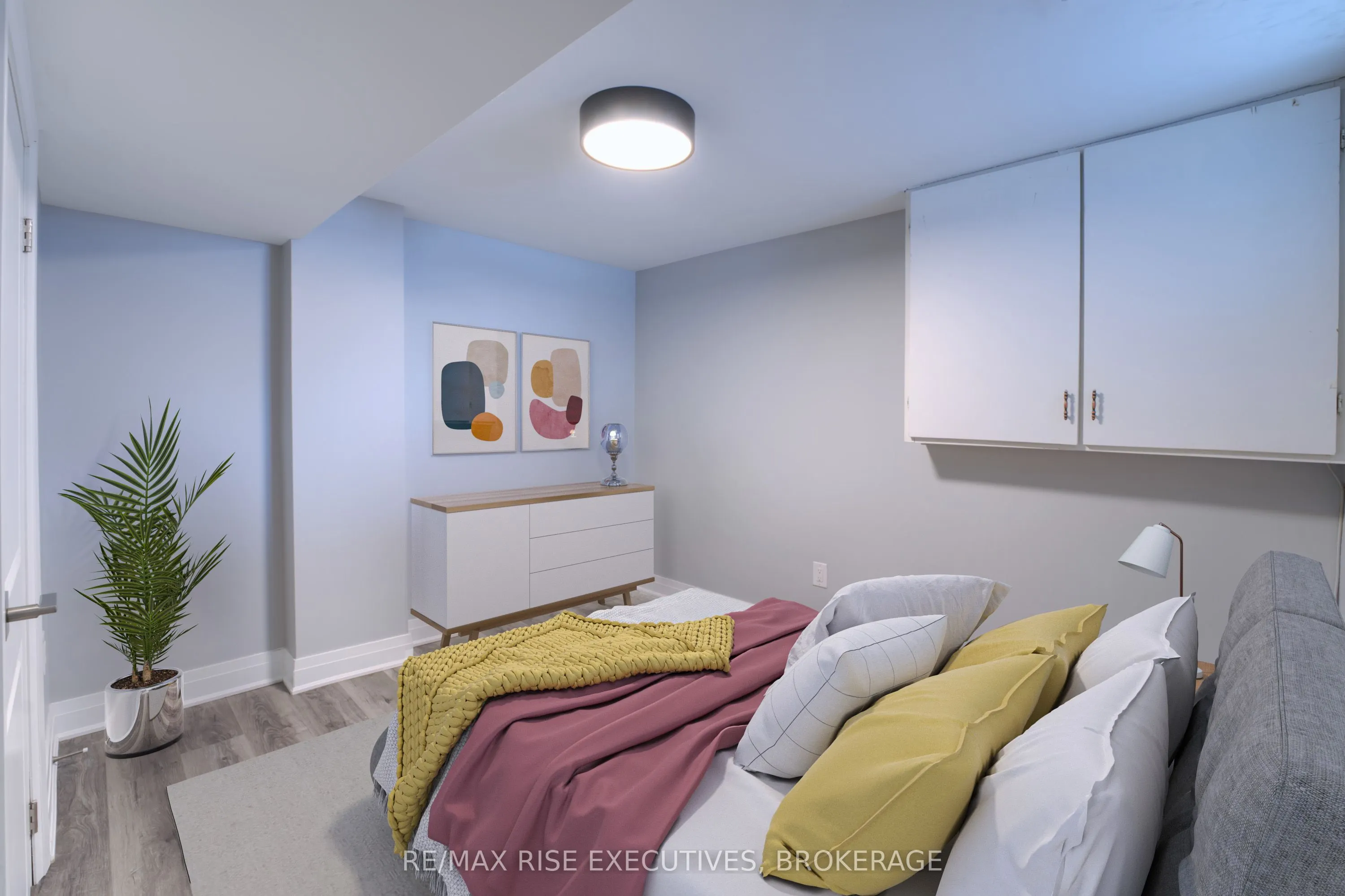 258 KINGSCOURT Avenue, #2