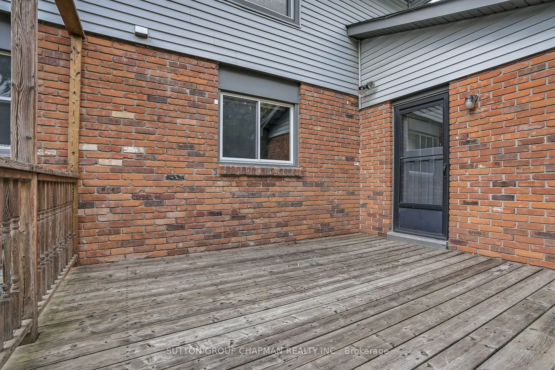 61 Hampton Crescent