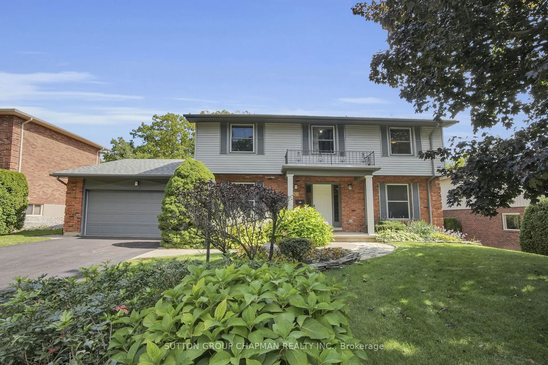 61 Hampton Crescent