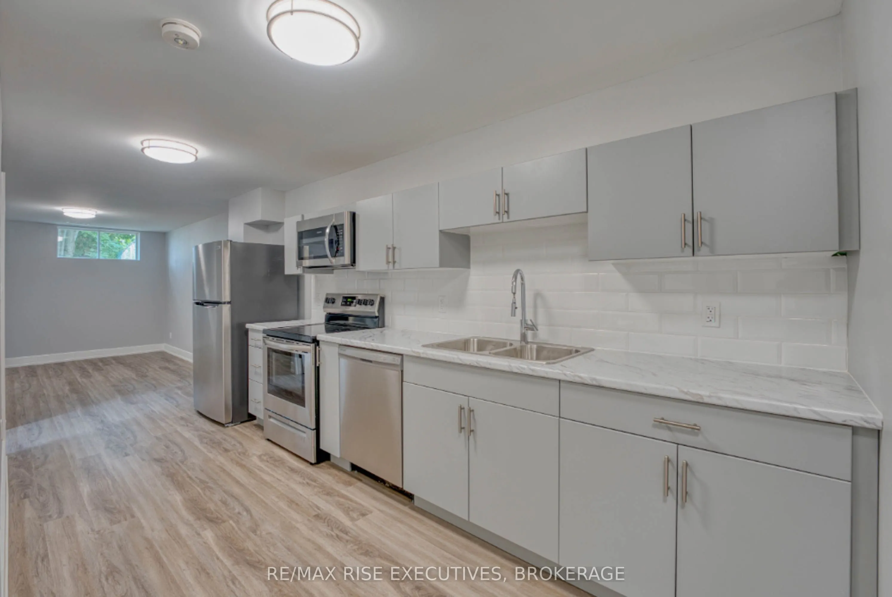 597 GAVIN Court, #2