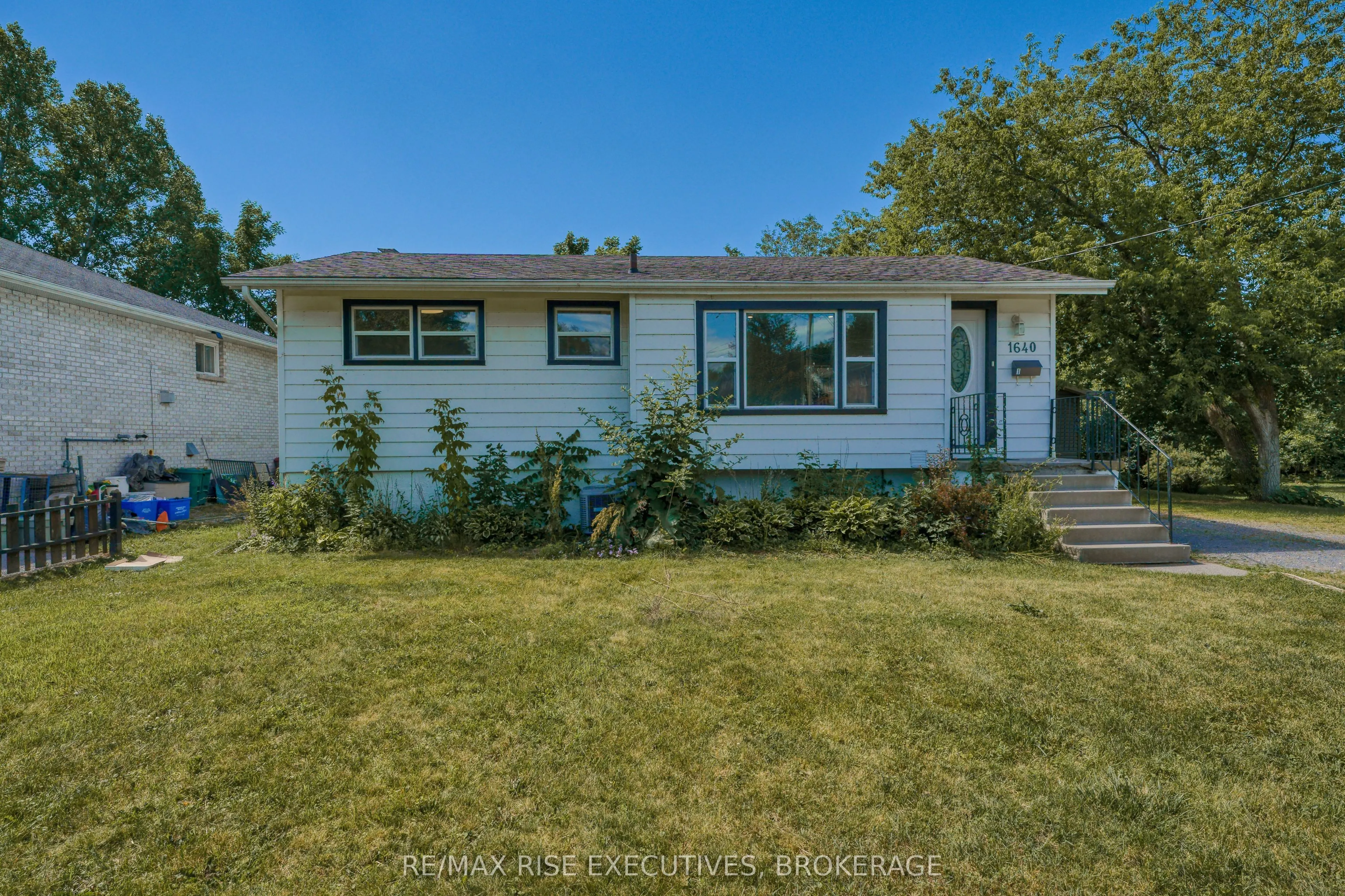 1640 MARY Street, #1