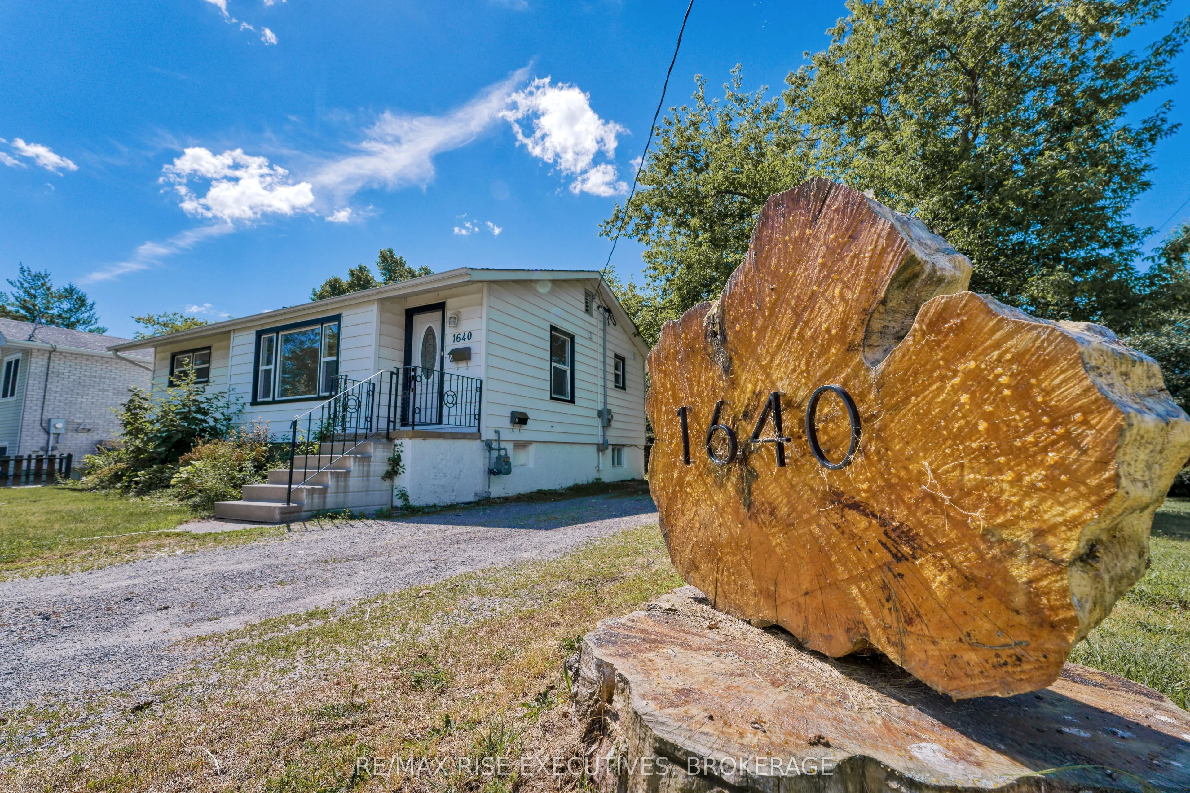 1640 MARY Street, #1