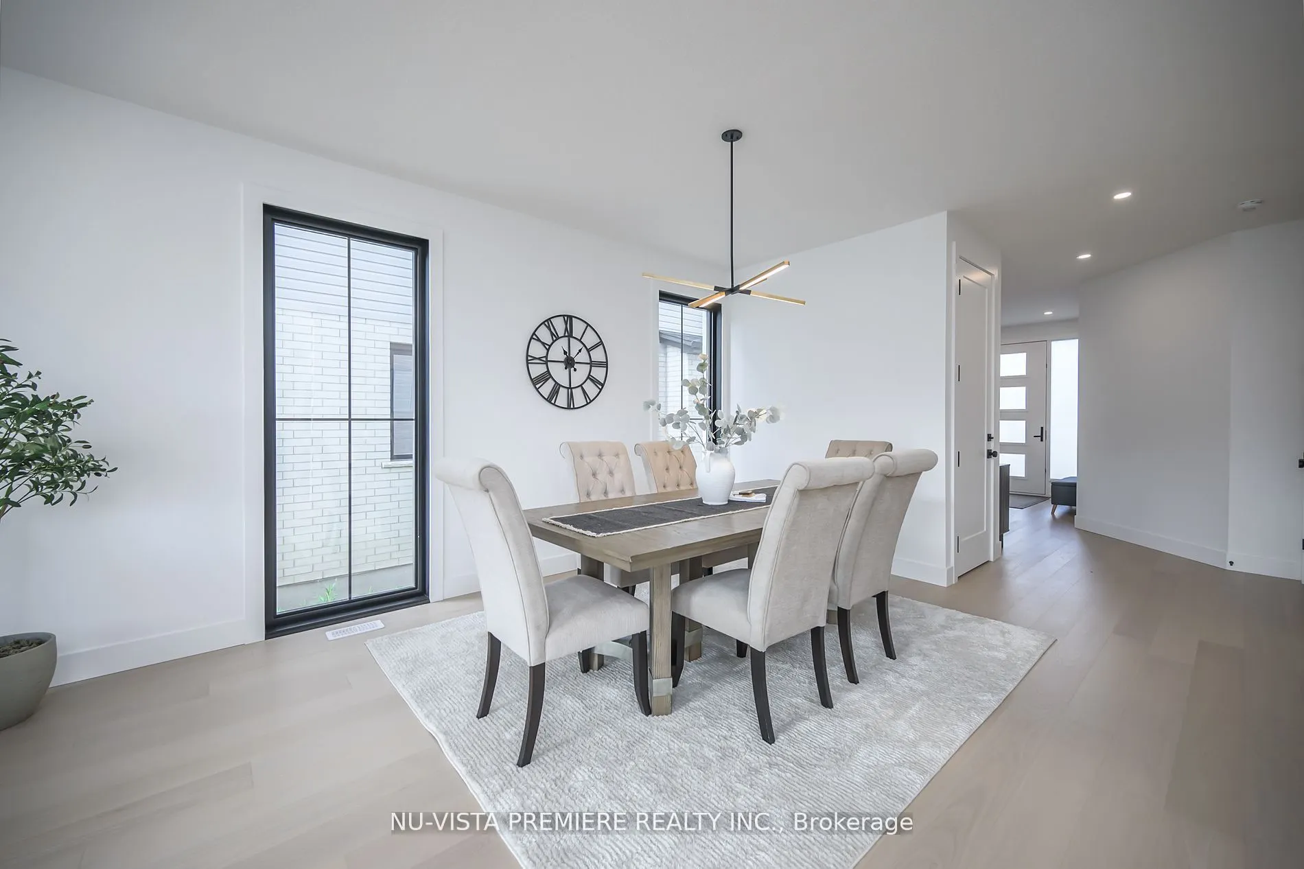 1181 Honeywood Drive