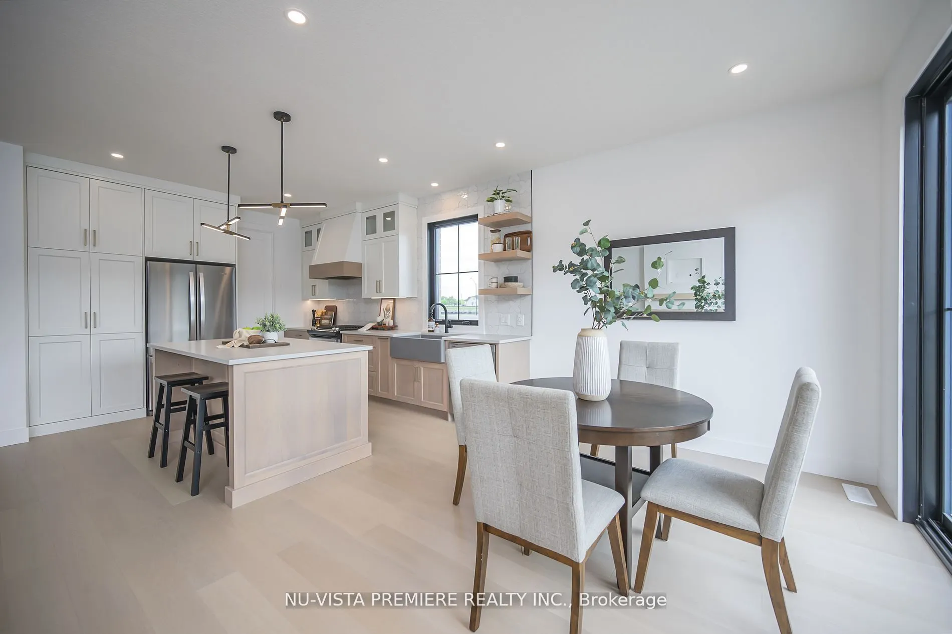 1181 Honeywood Drive