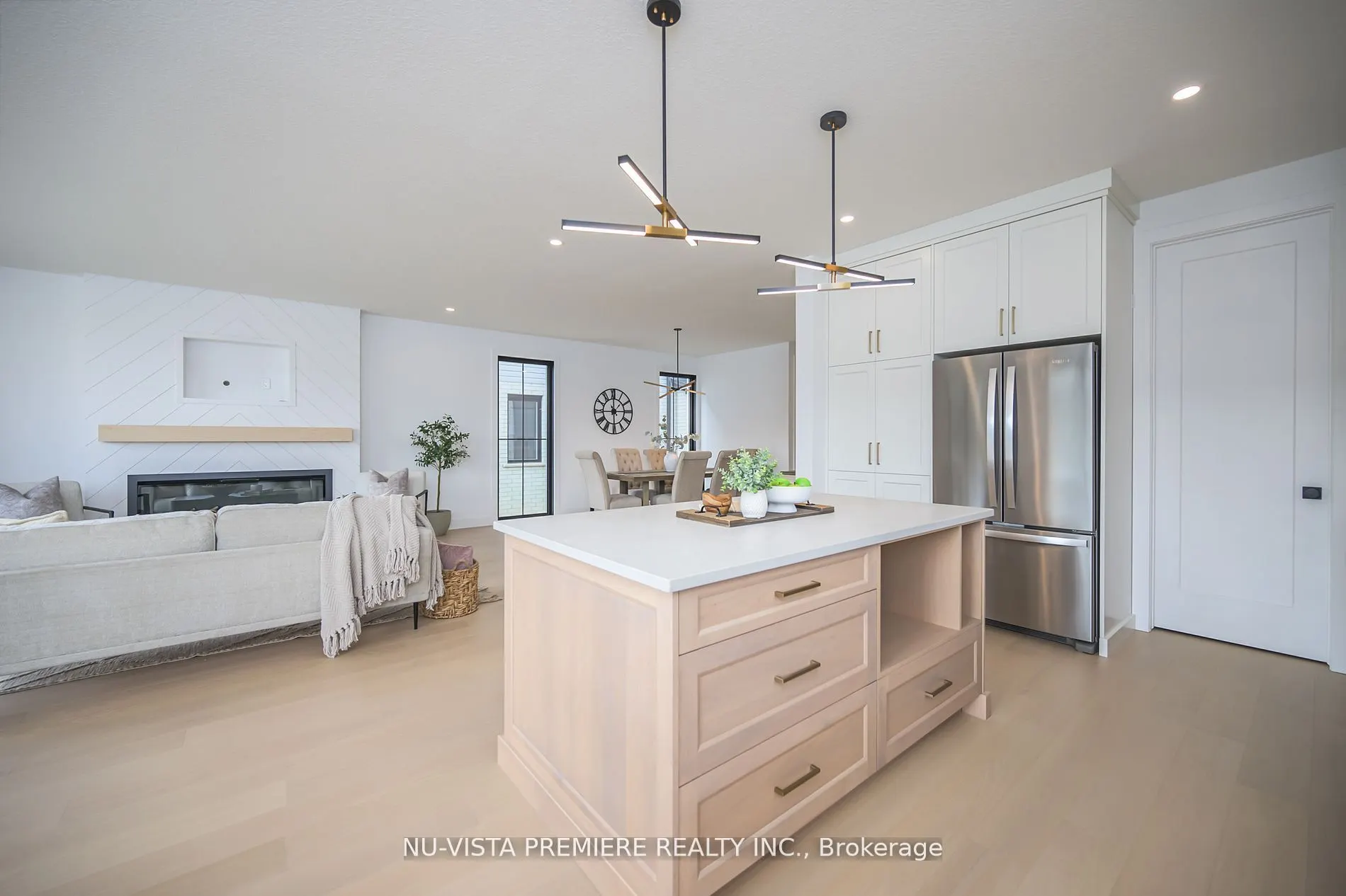 1181 Honeywood Drive