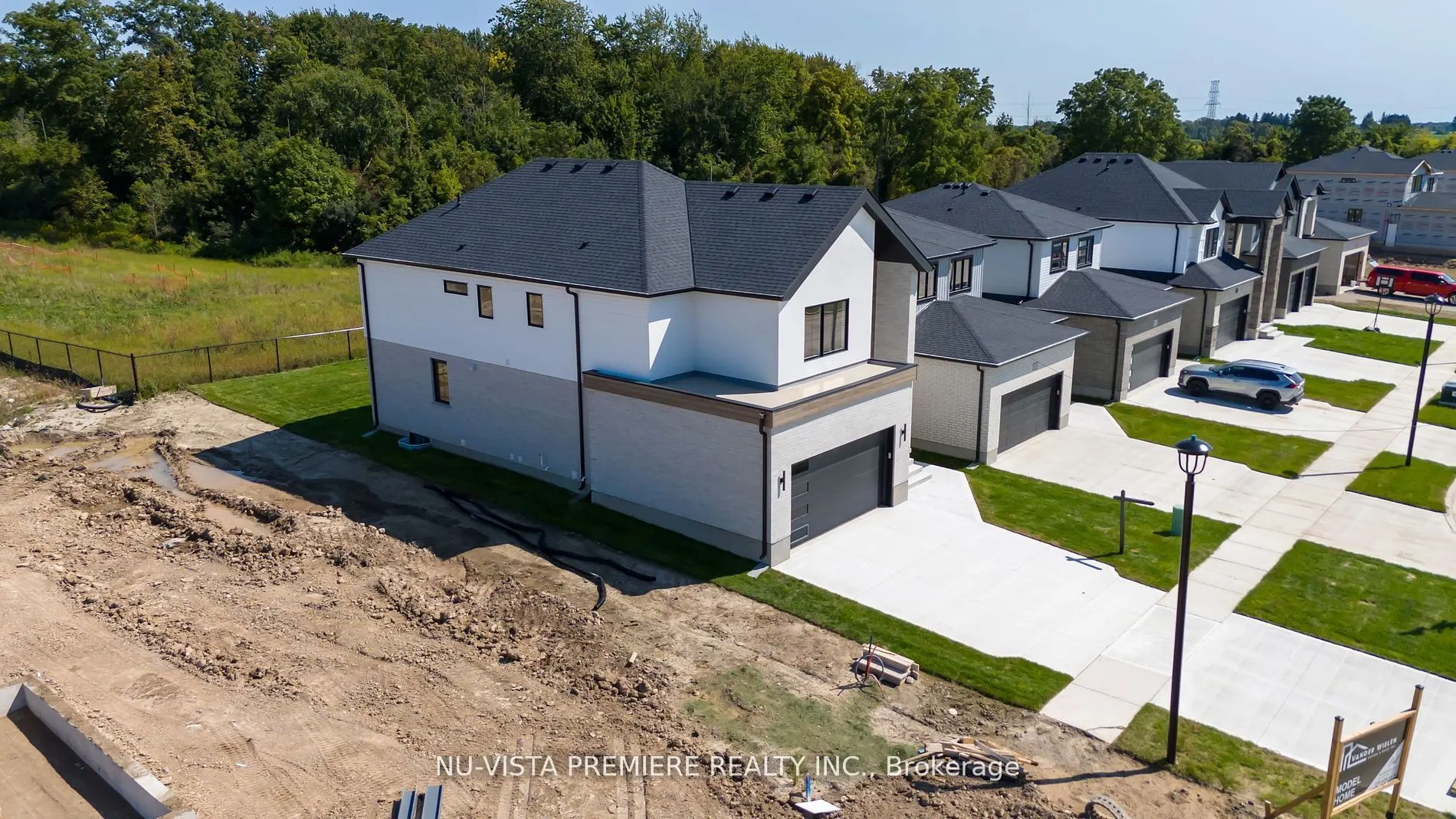 1181 Honeywood Drive