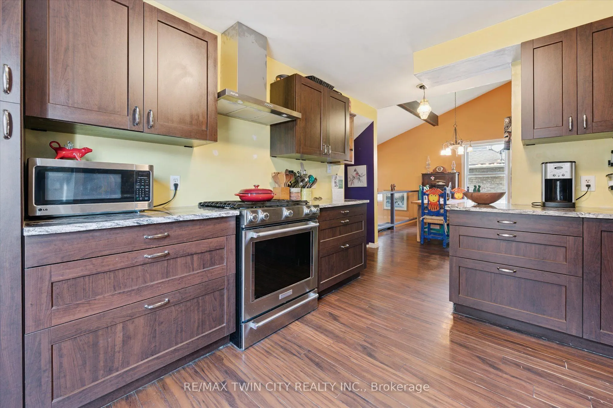 31 Saxony Circle