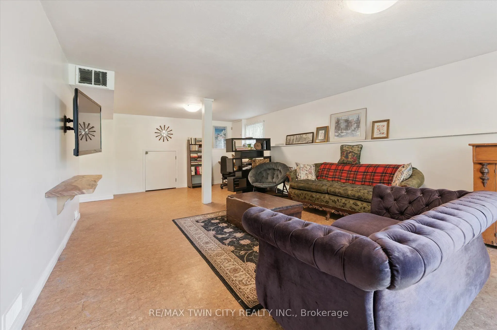 31 Saxony Circle