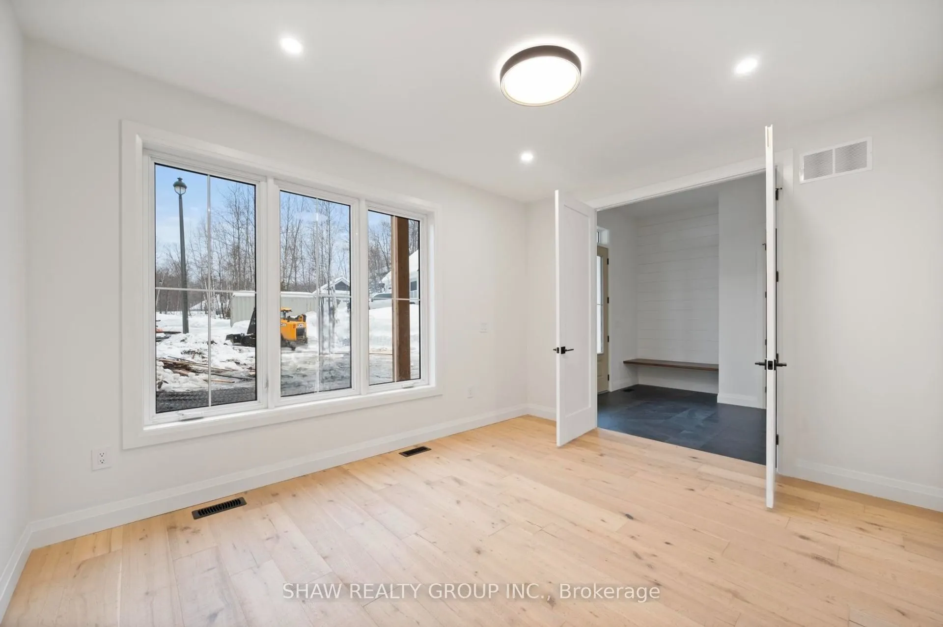 33 Glen Eagle Court