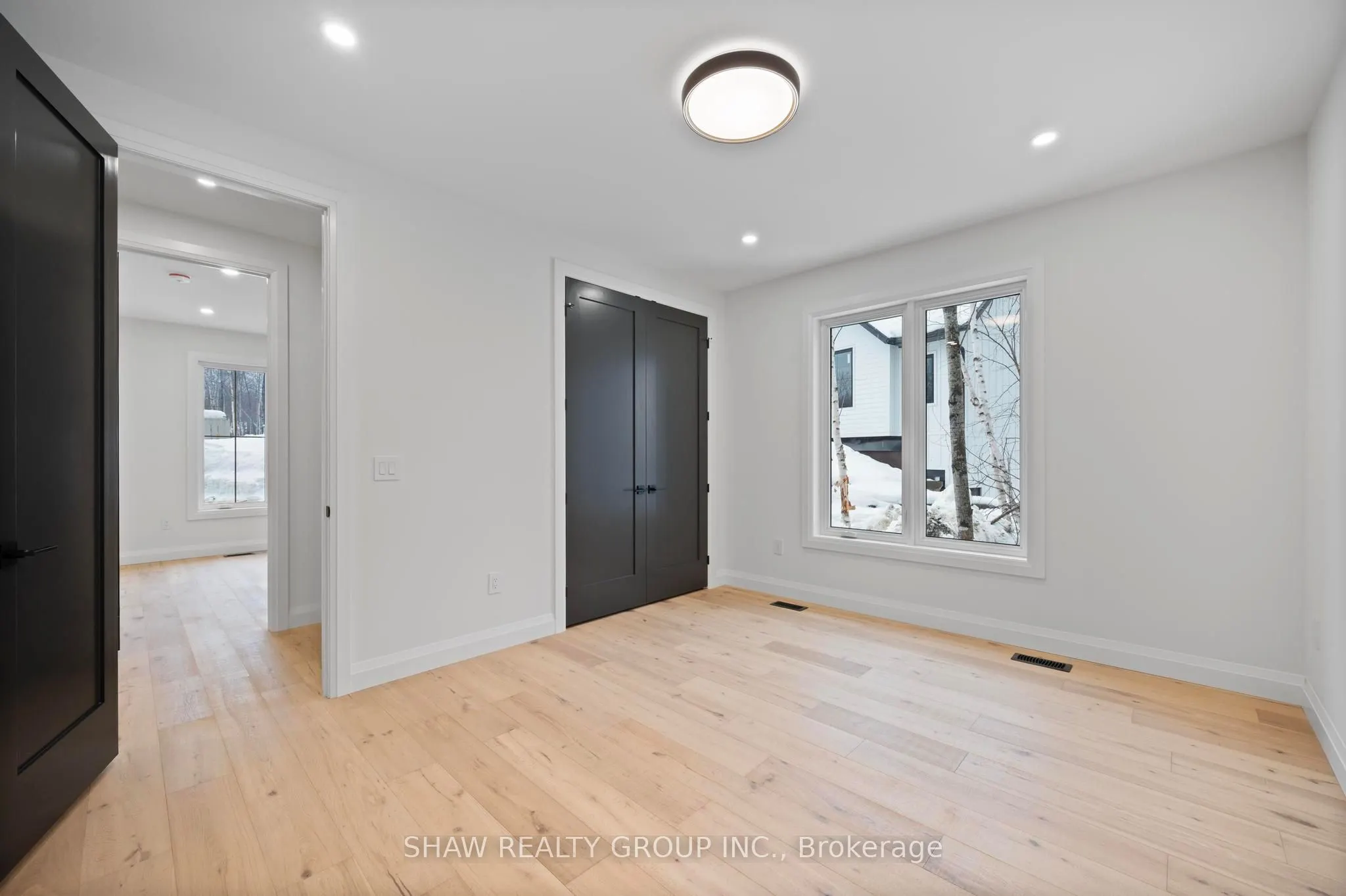 33 Glen Eagle Court