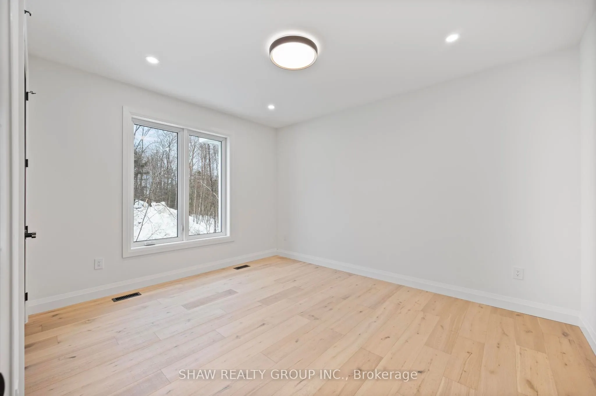 33 Glen Eagle Court