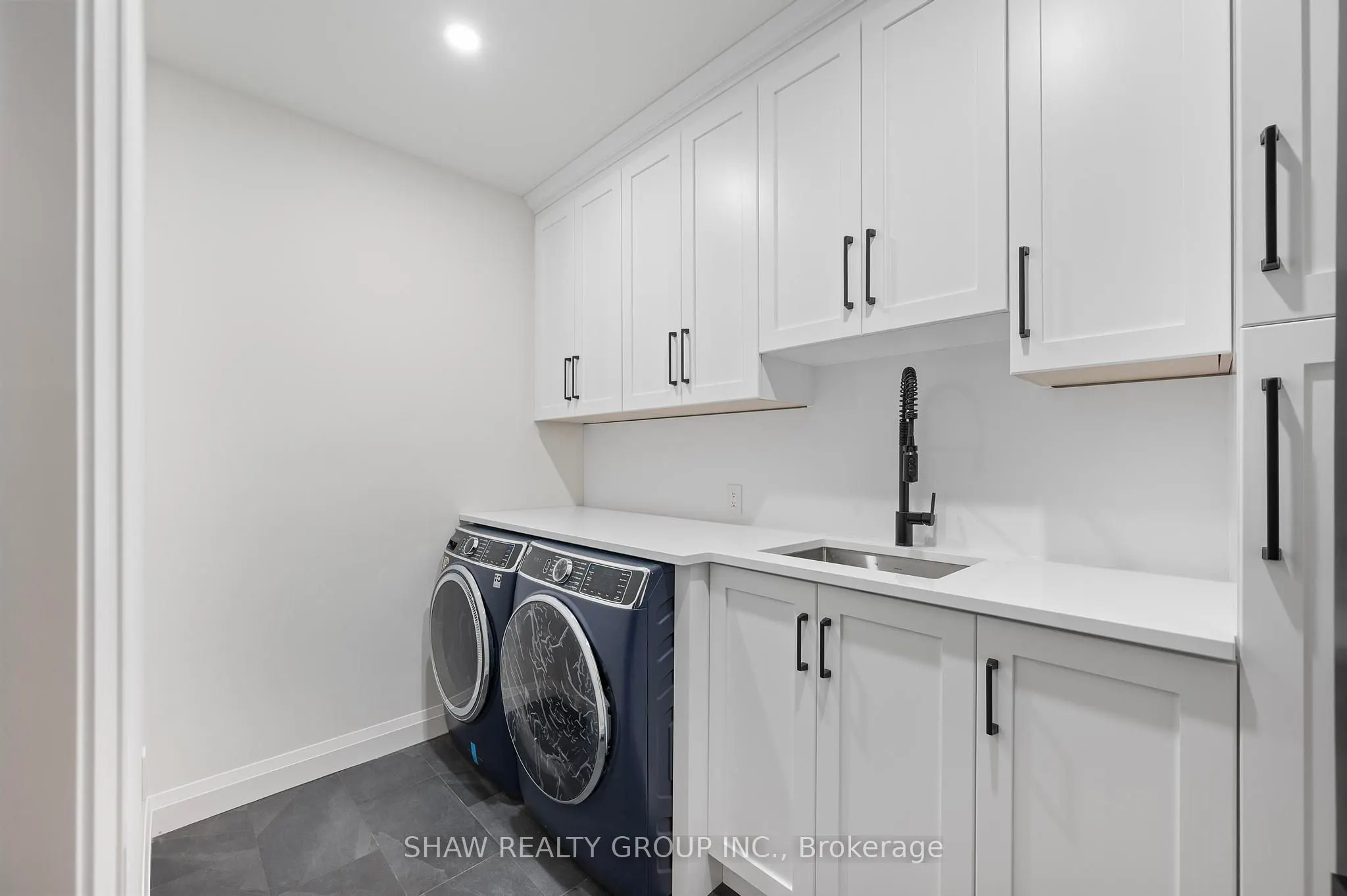 33 Glen Eagle Court