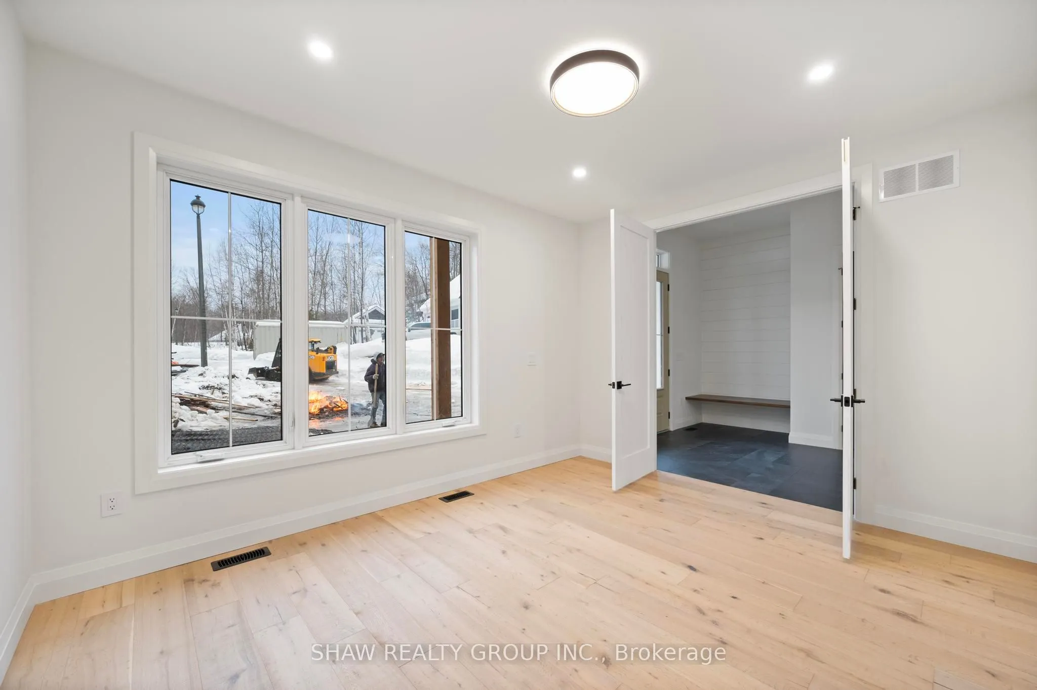 33 Glen Eagle Court