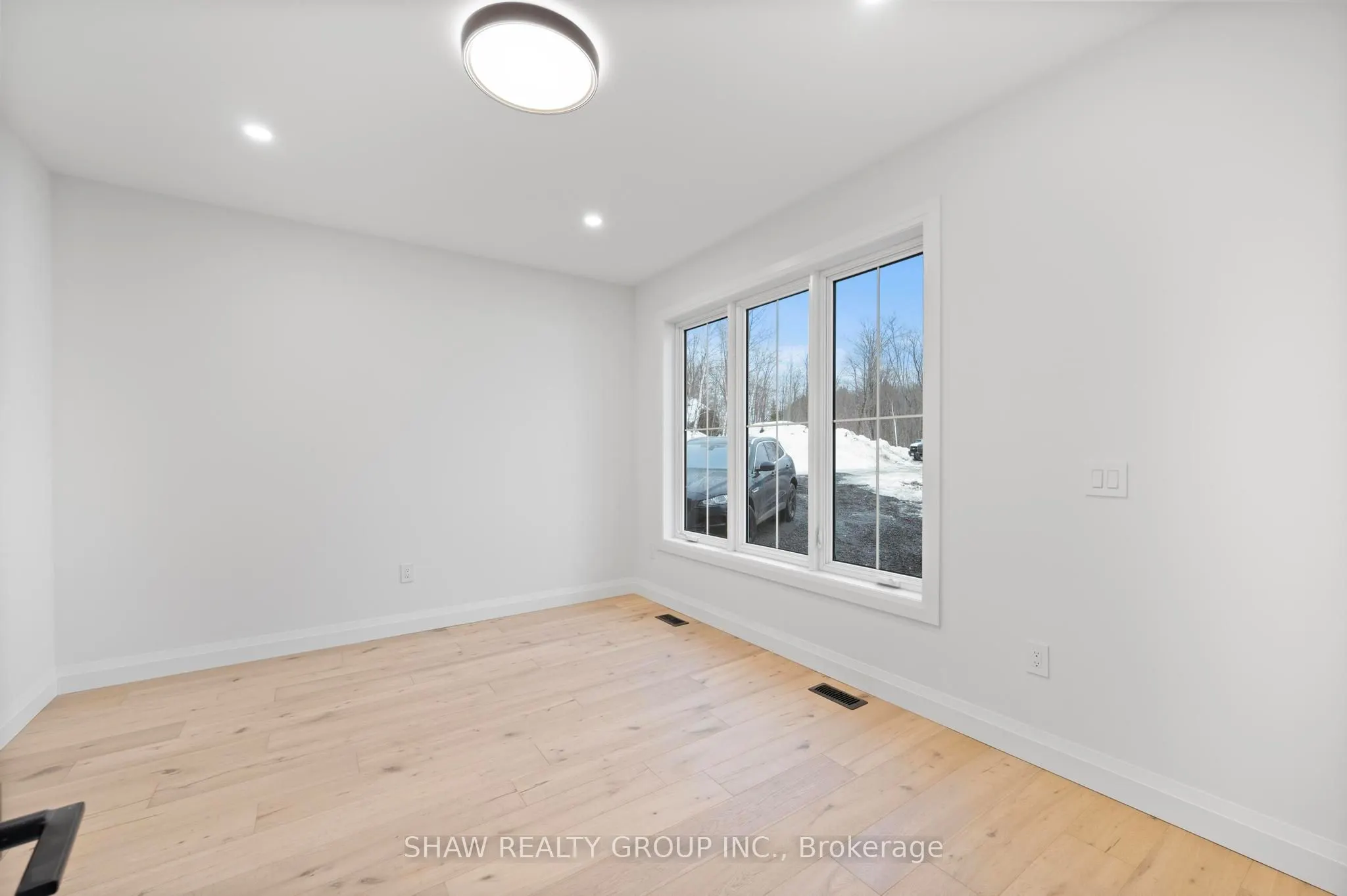 33 Glen Eagle Court