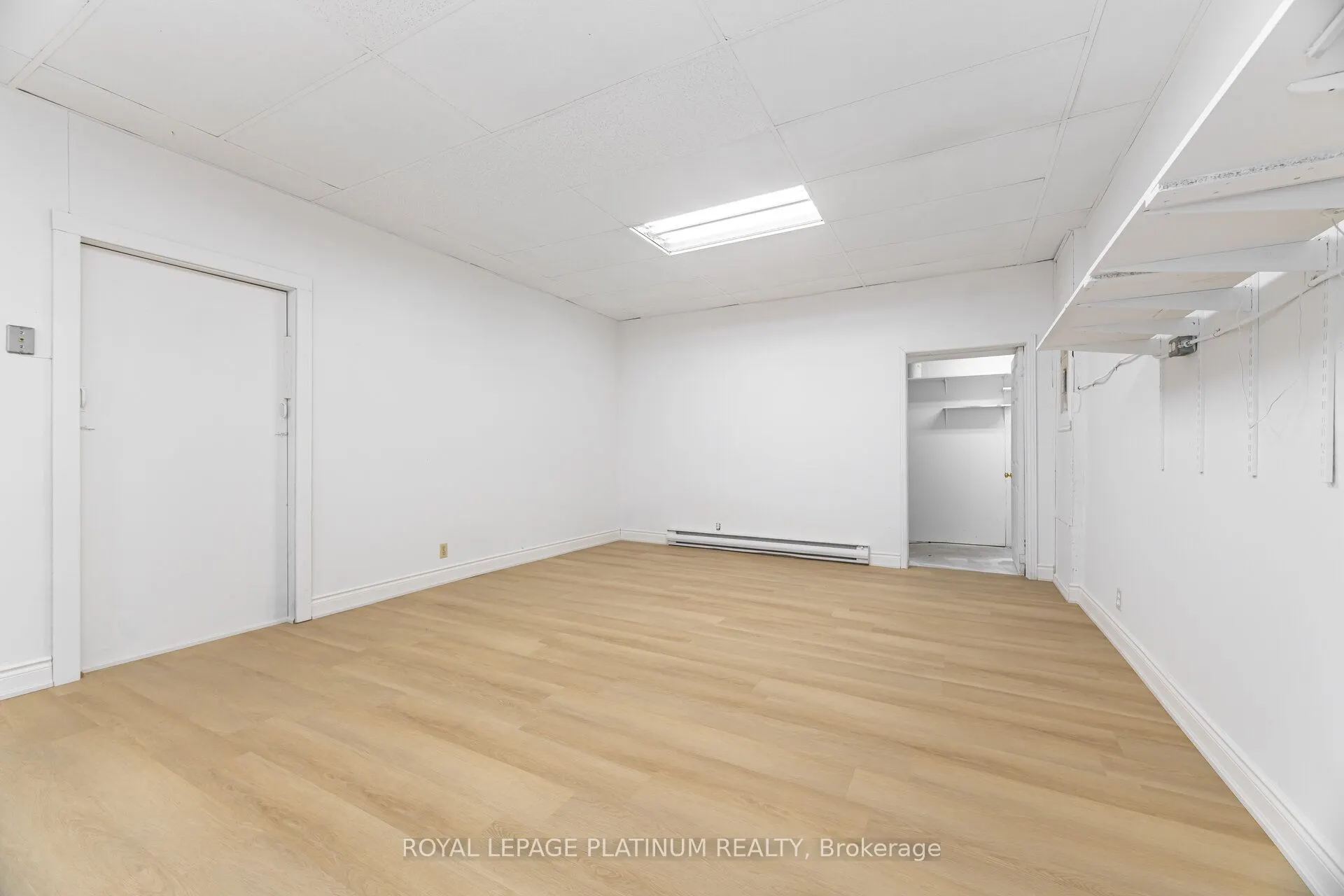 481 Dundas Street W, #3