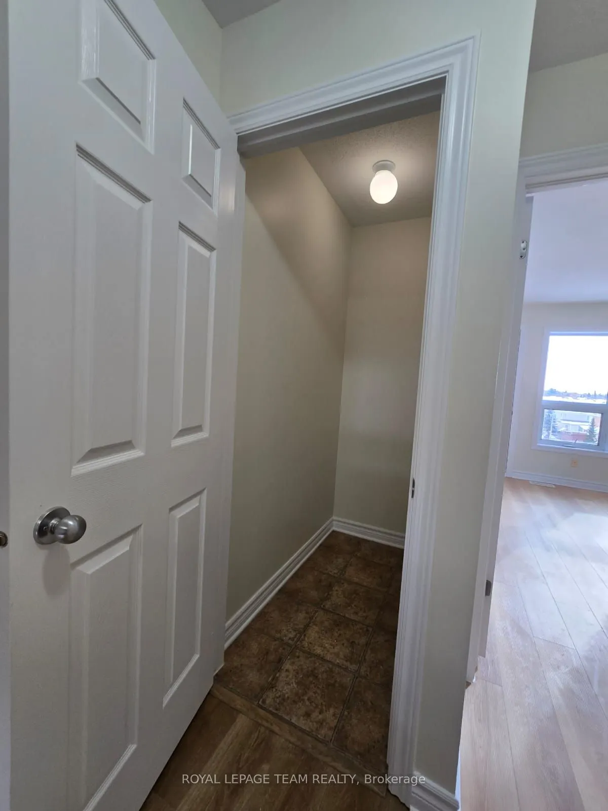 592 Chapman Mills Drive, #B