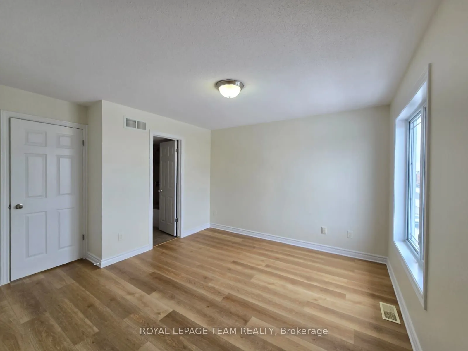 592 Chapman Mills Drive, #B