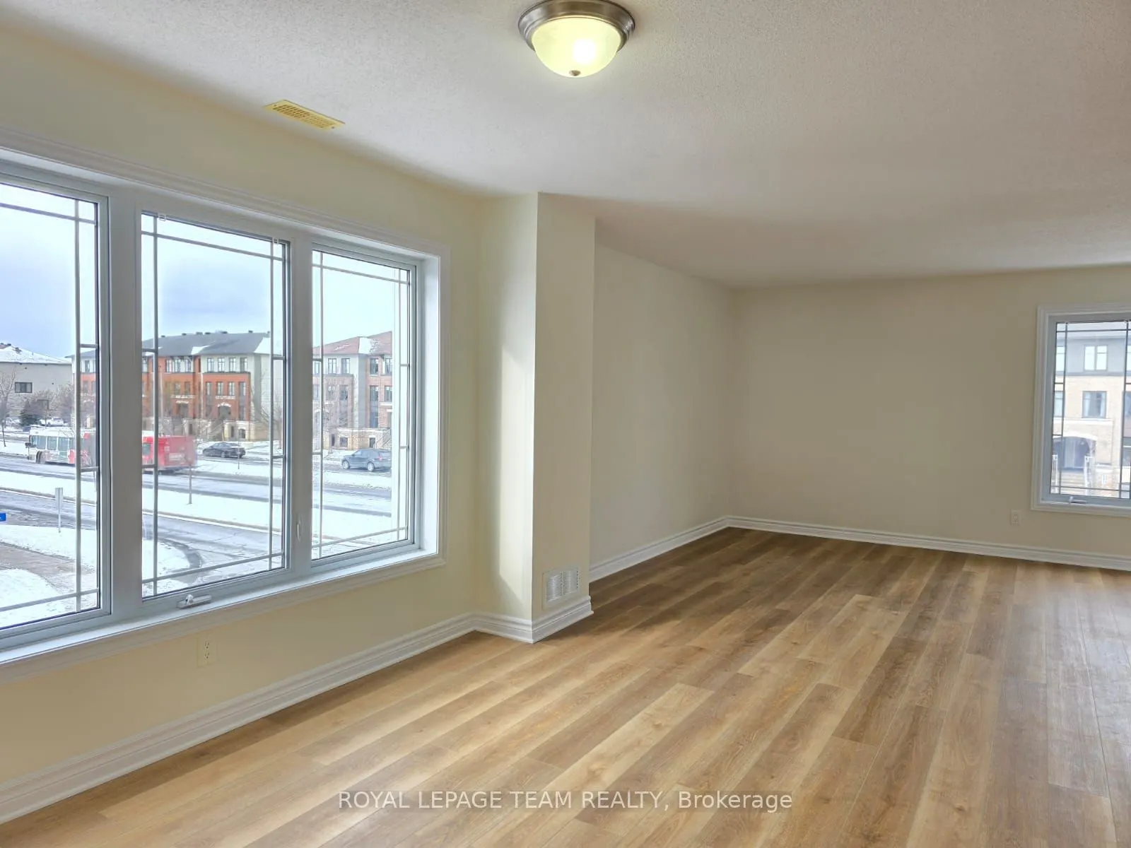 592 Chapman Mills Drive, #B