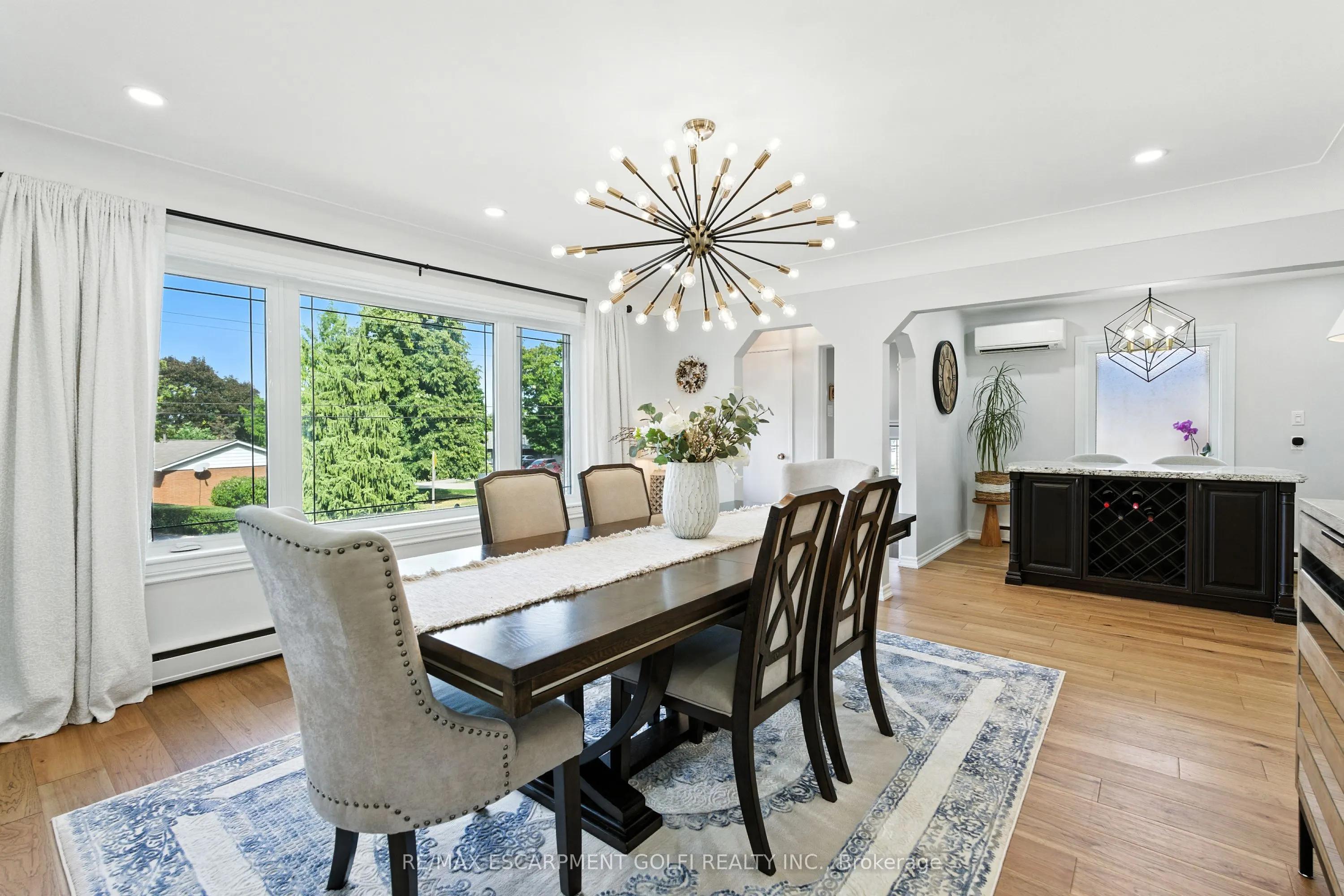 48 BRENTWOOD Drive