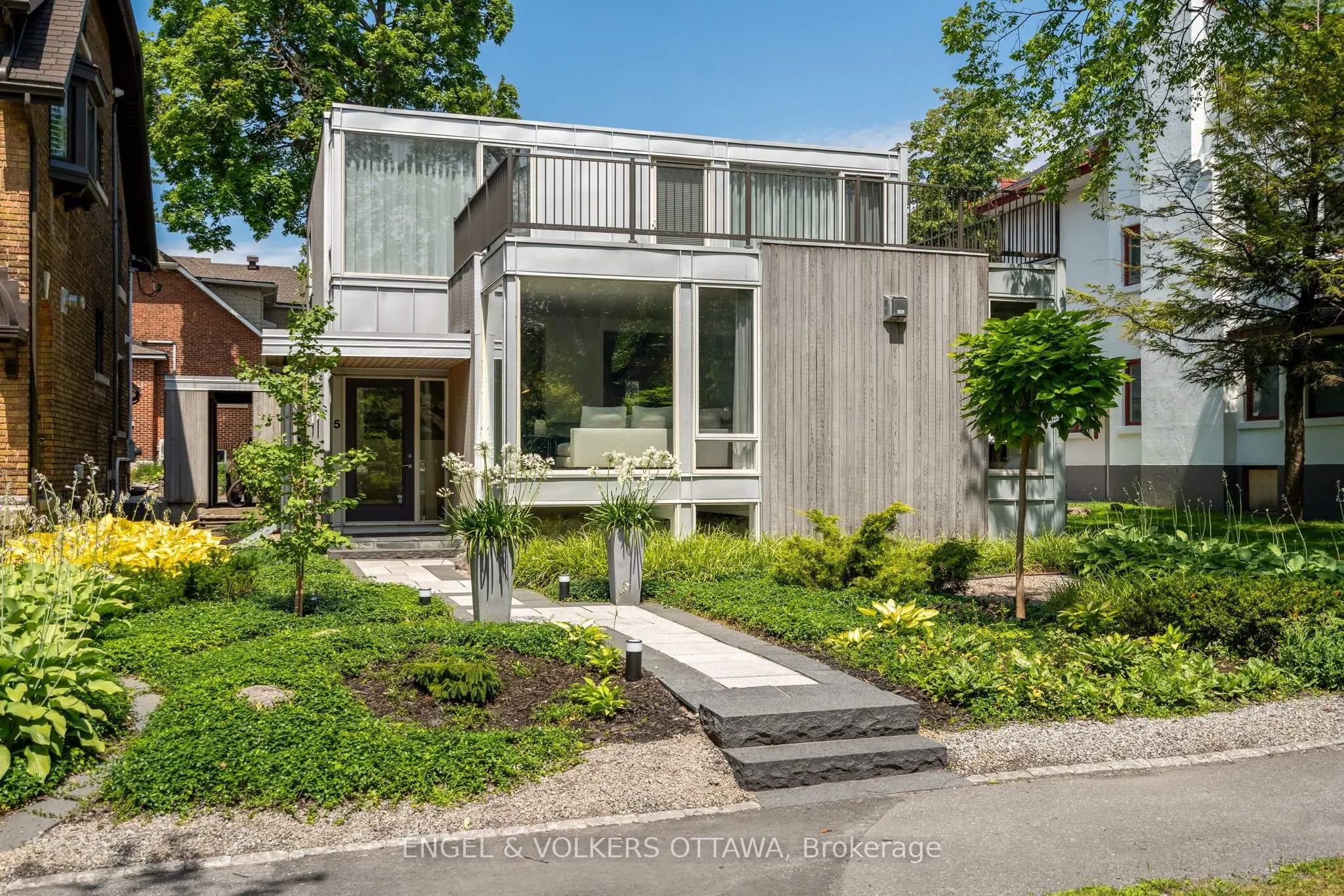 5 Clemow Avenue