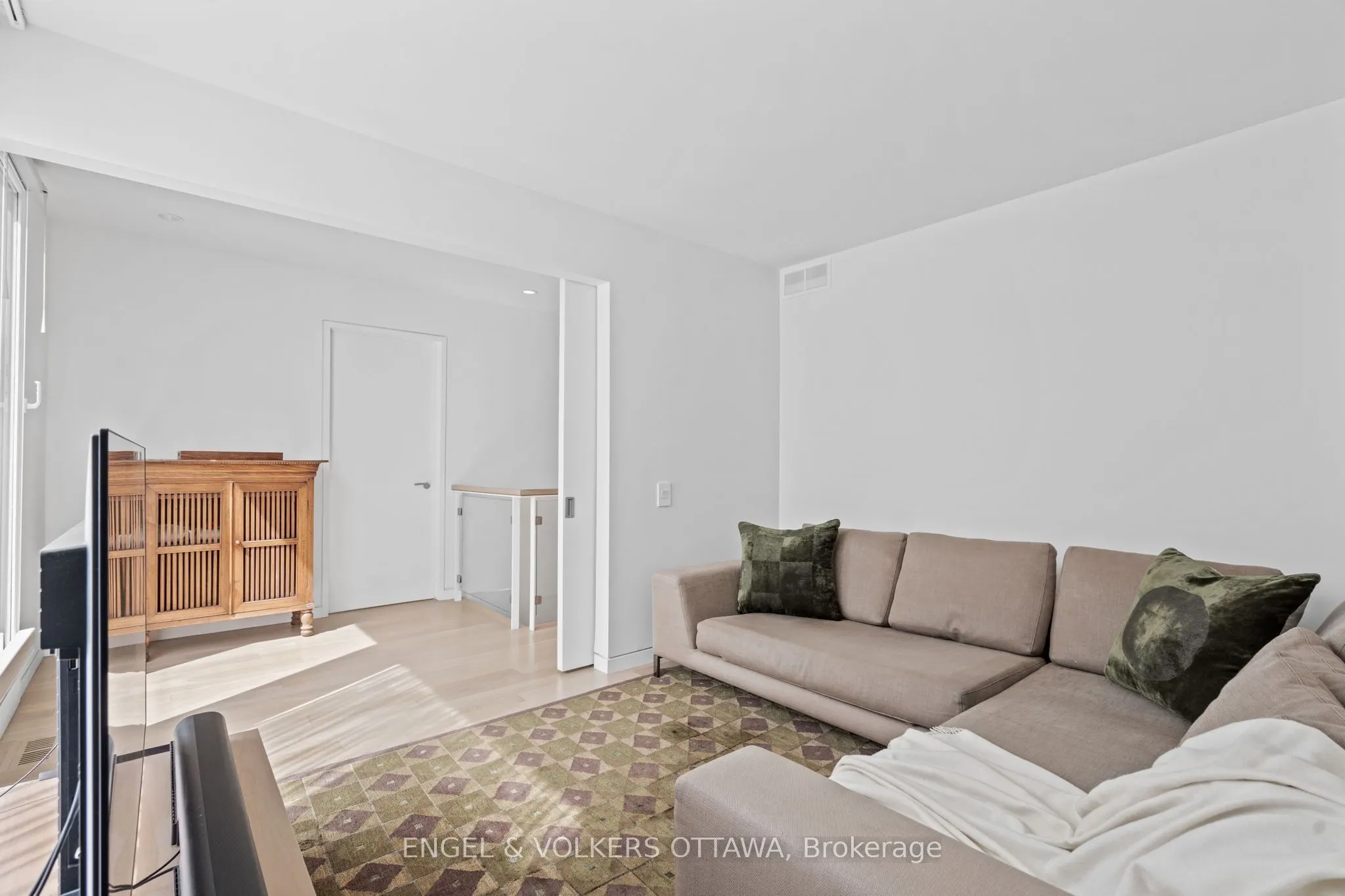 5 Clemow Avenue