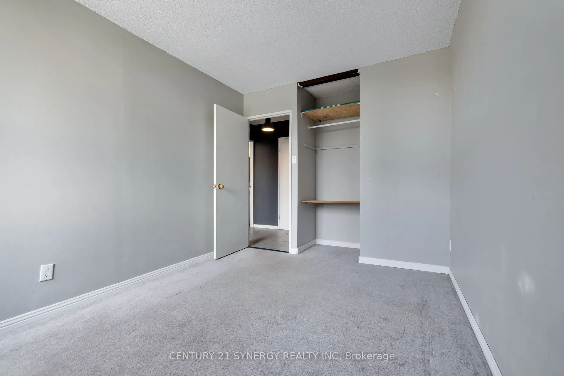 2000 Jasmine Crescent, #412