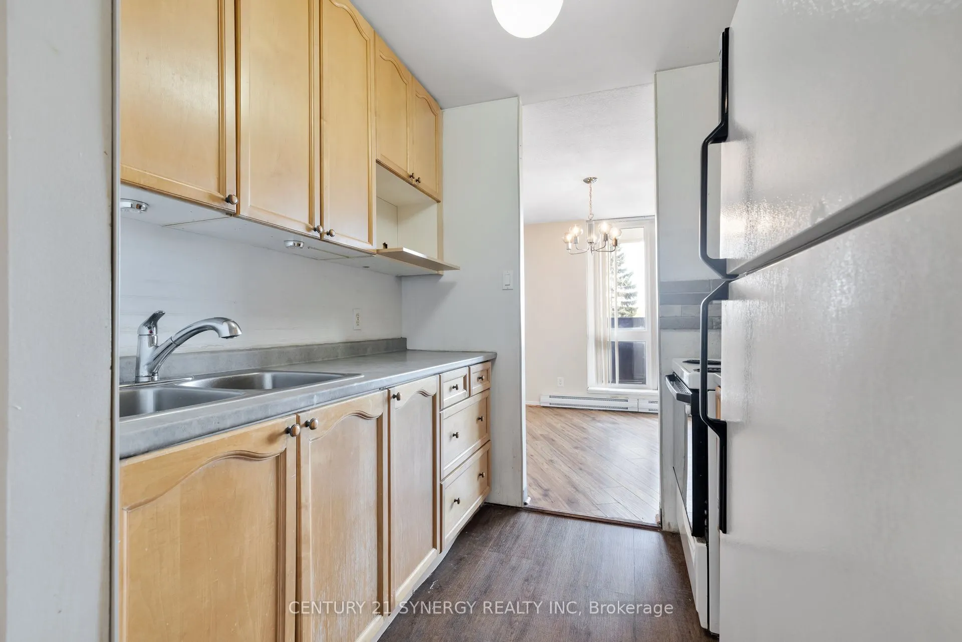 2000 Jasmine Crescent, #412