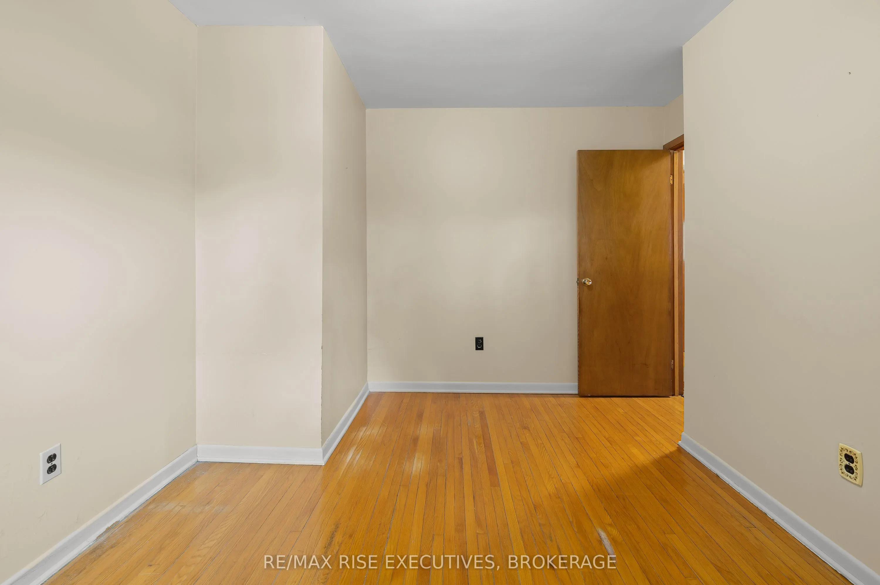 2212 Battersea Road