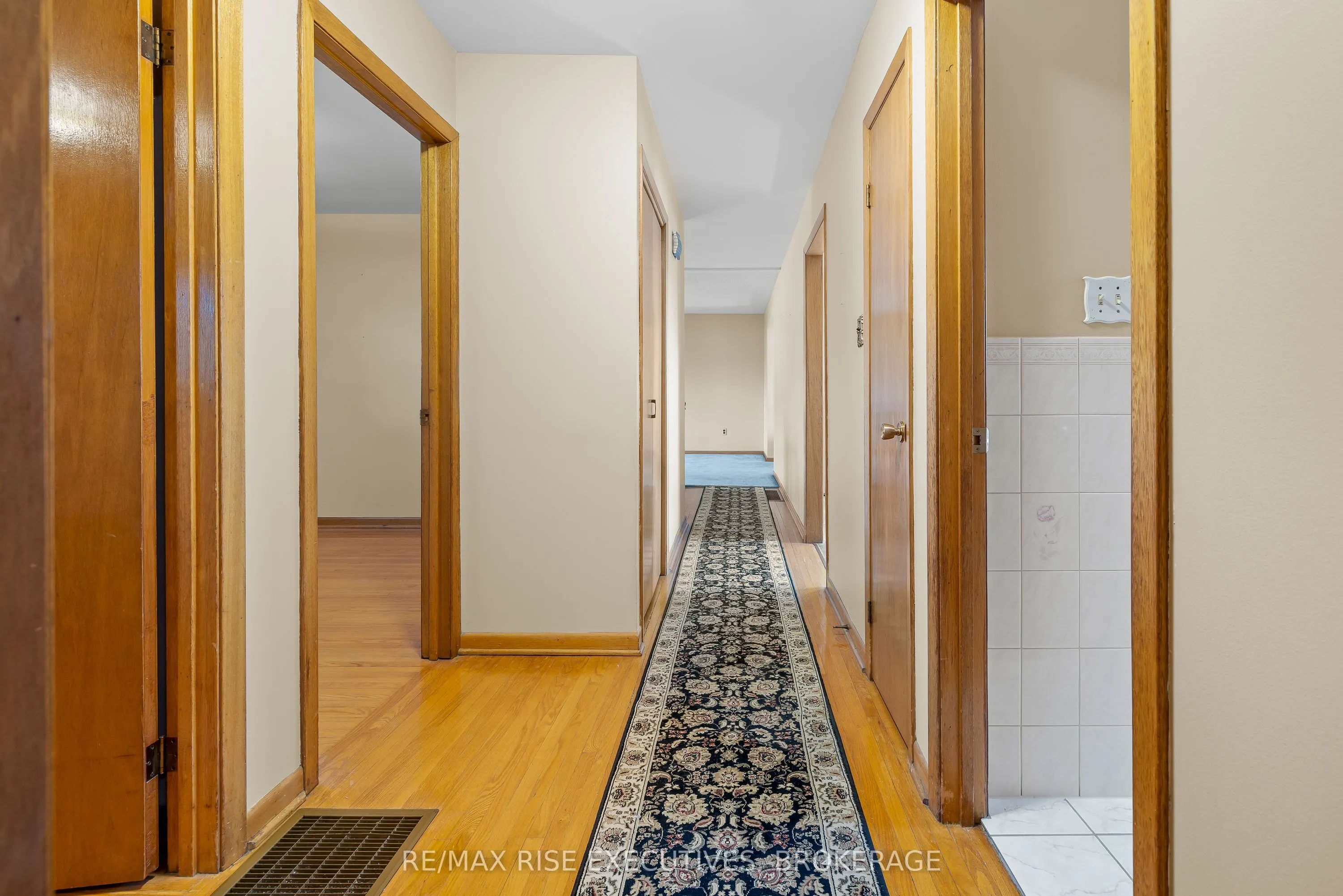 2212 Battersea Road