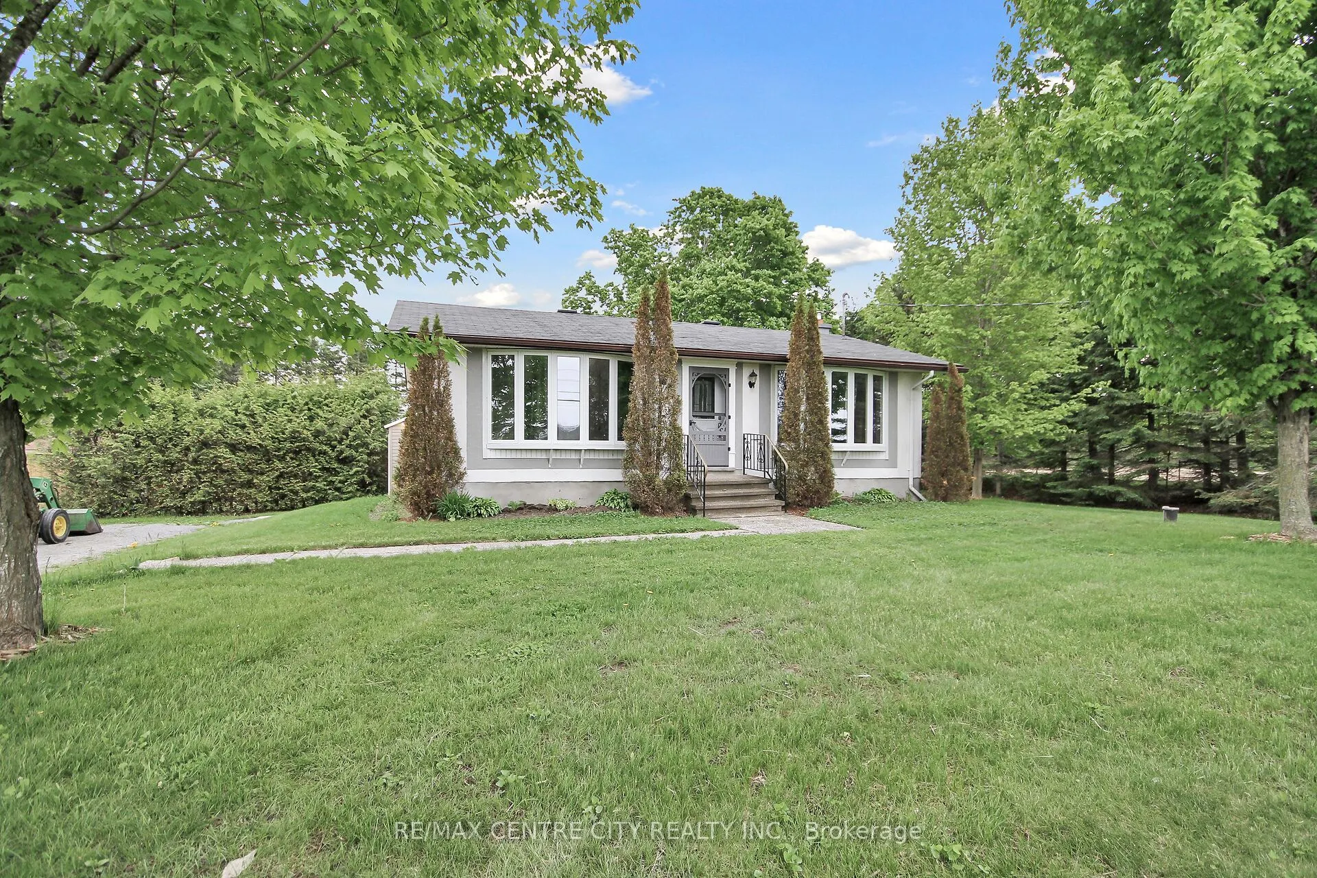 3000/2980 Roger Stevens Drive