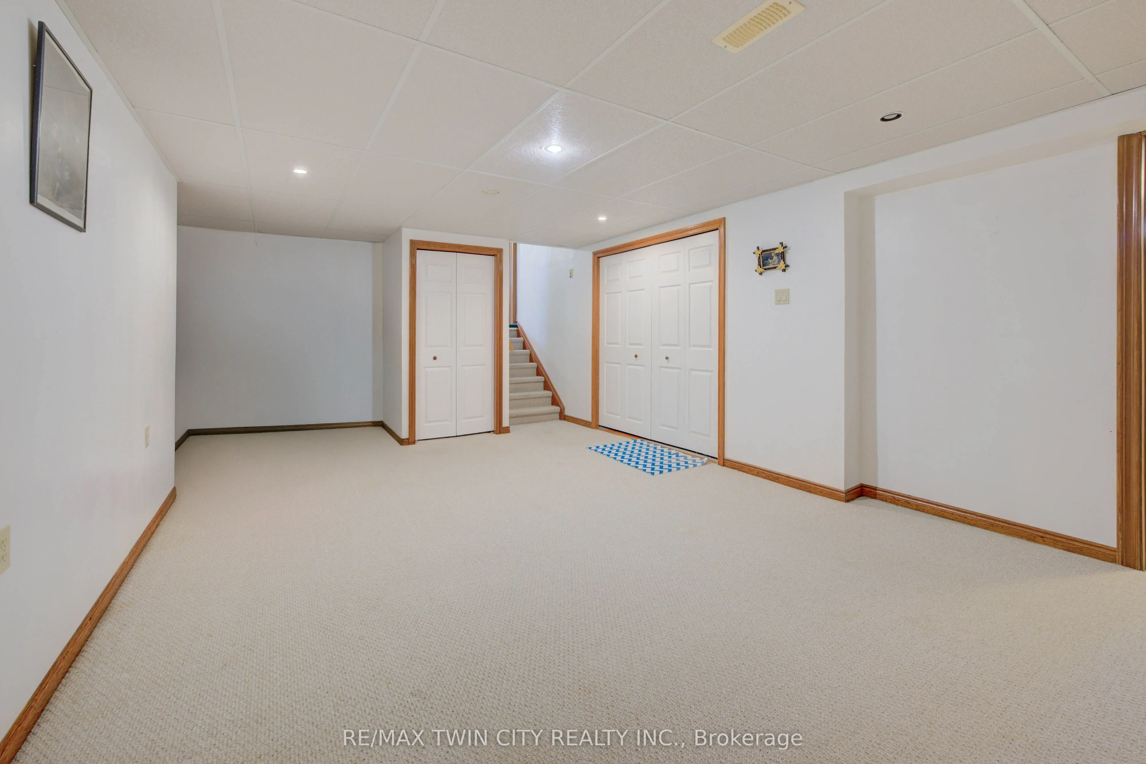 489 Northlake Drive