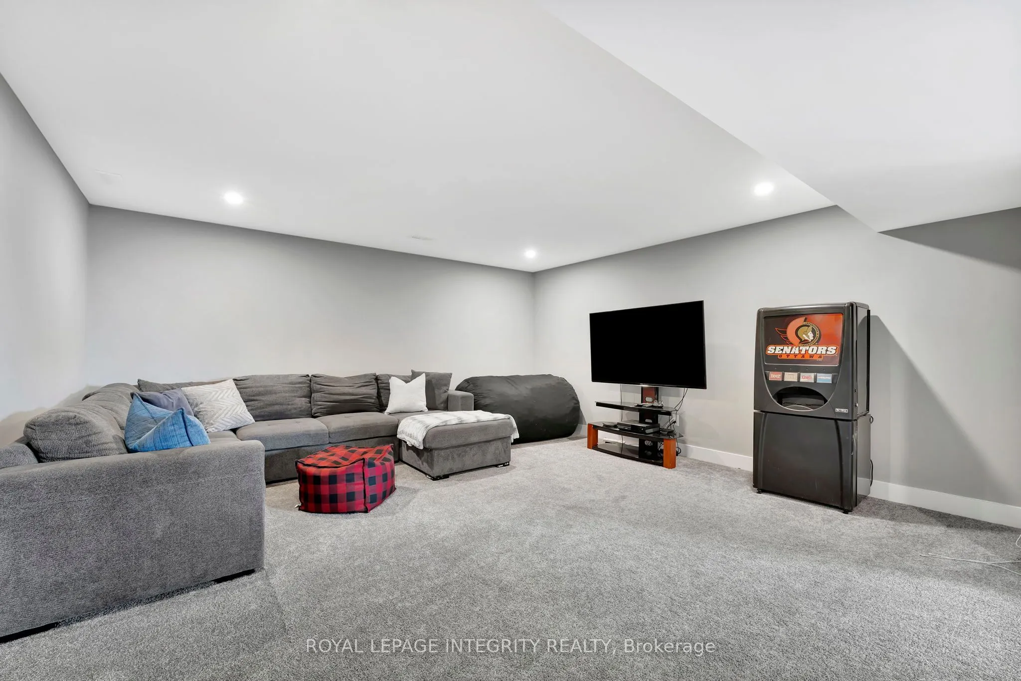 2210 Maple Forest Drive