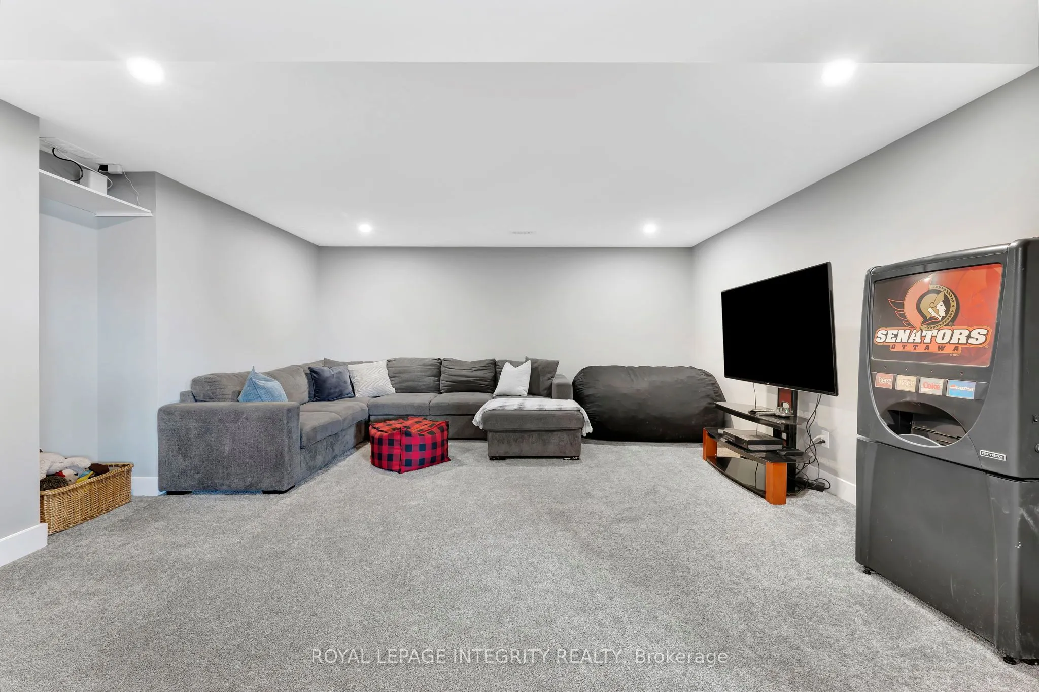 2210 Maple Forest Drive