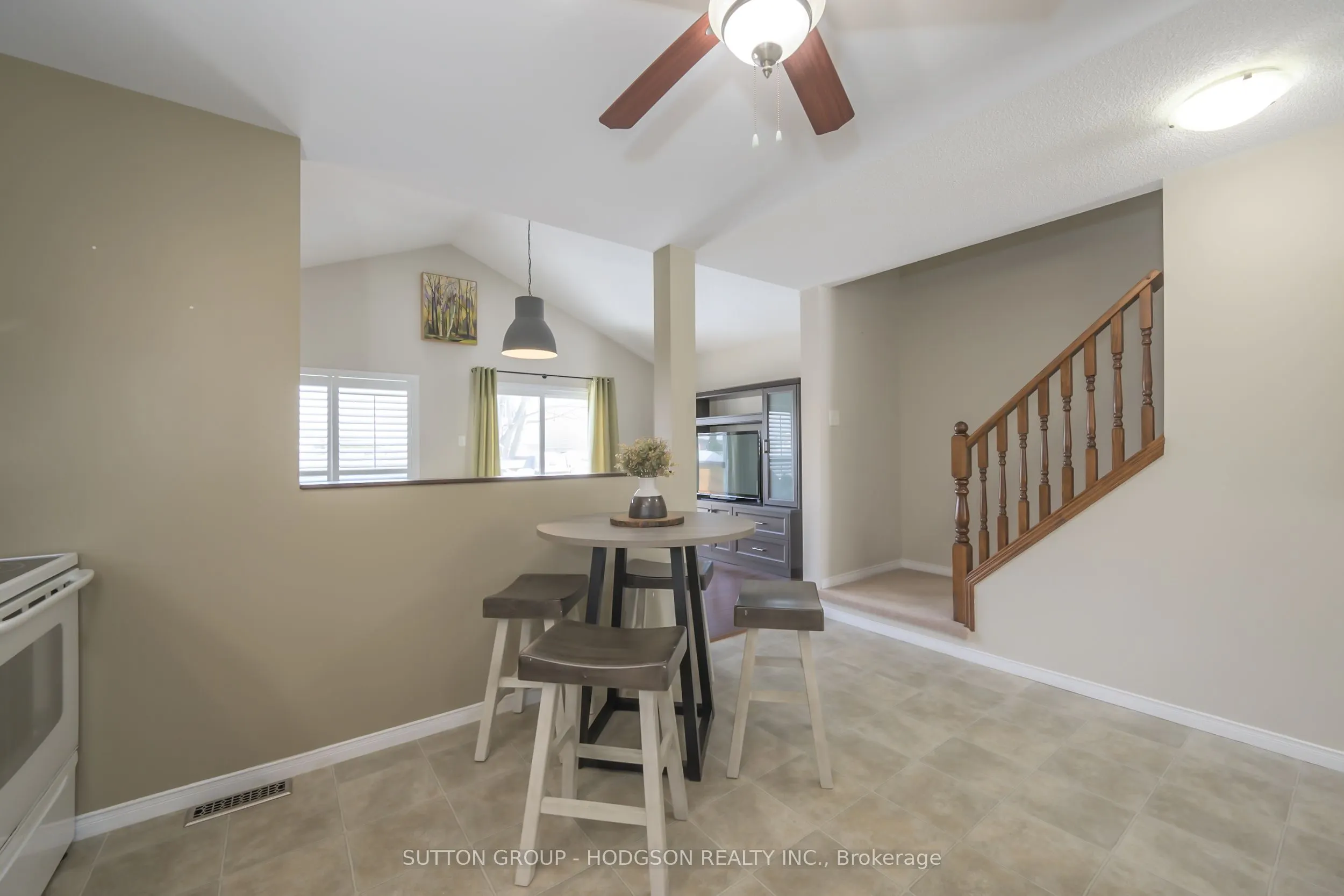1934 Bloom Crescent