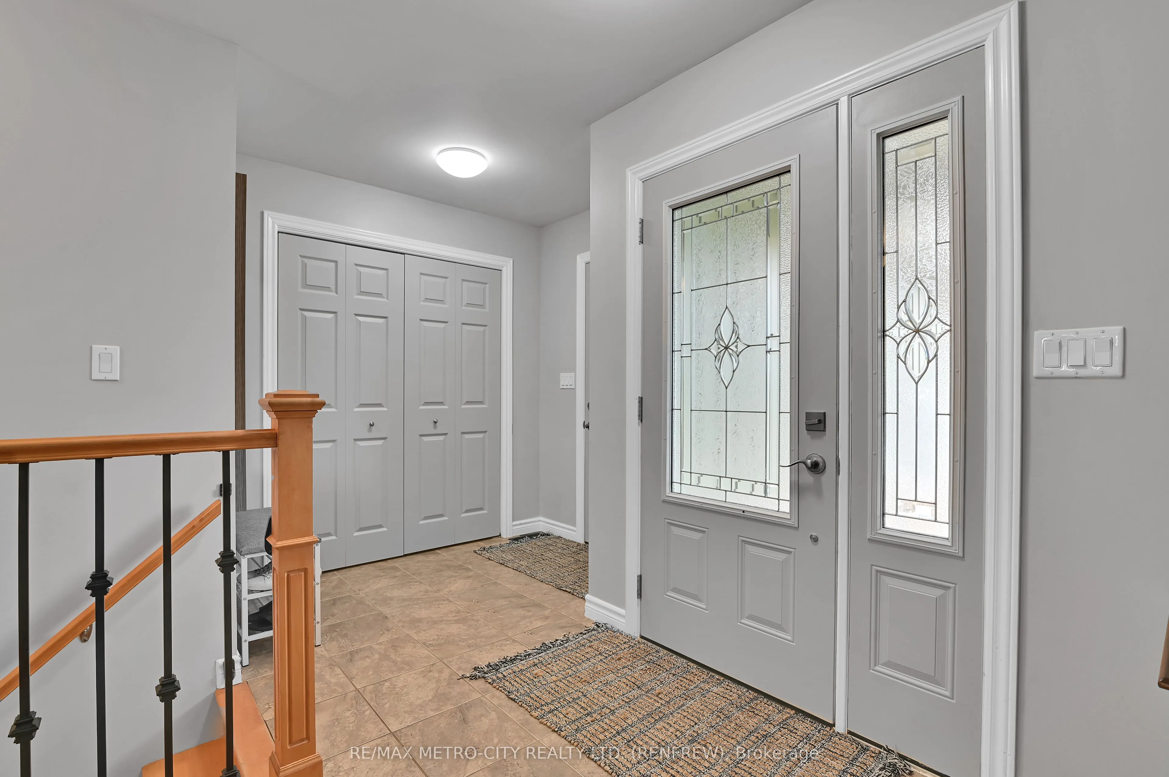 35 Lakeridge Trail