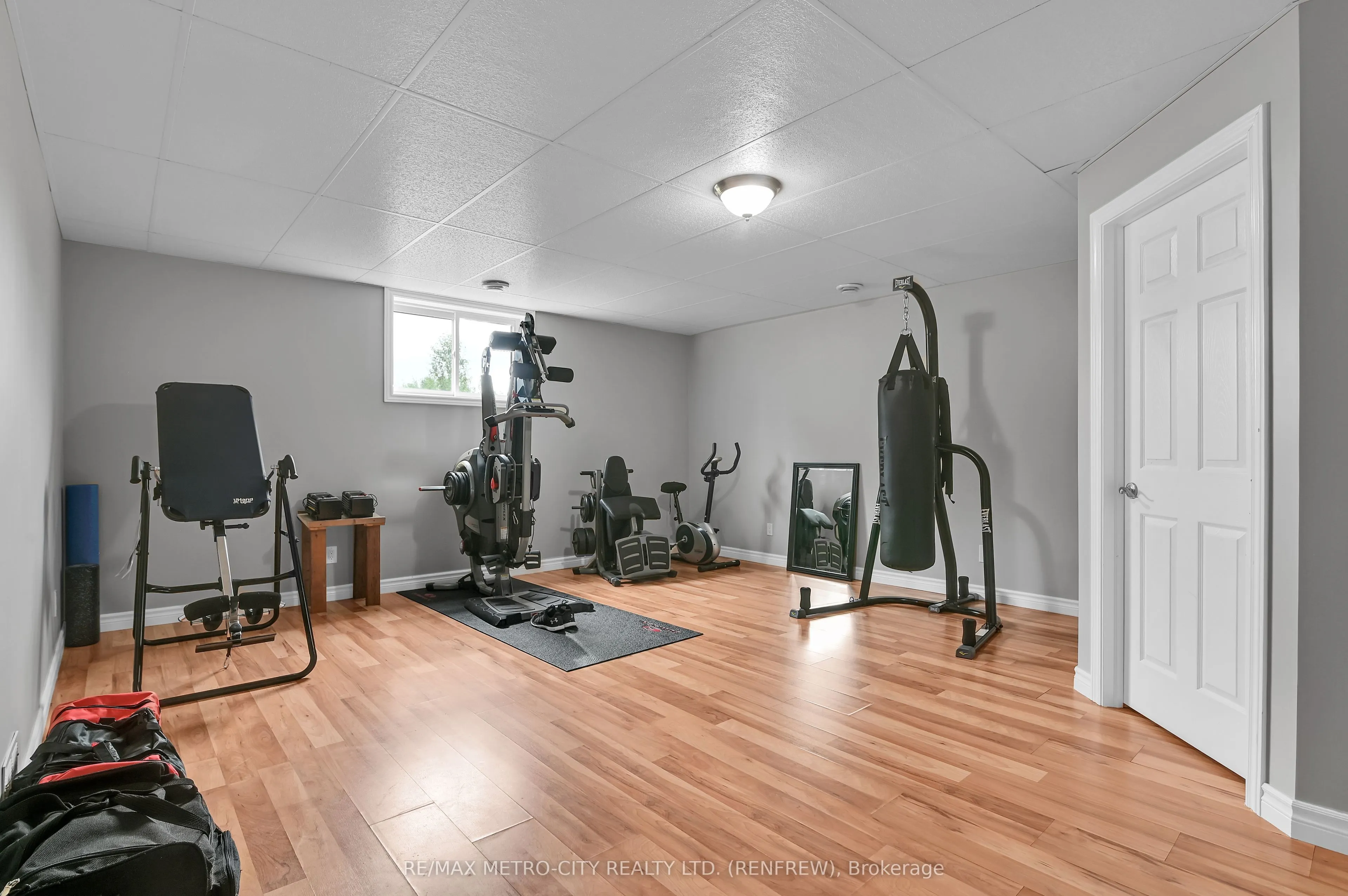 35 Lakeridge Trail