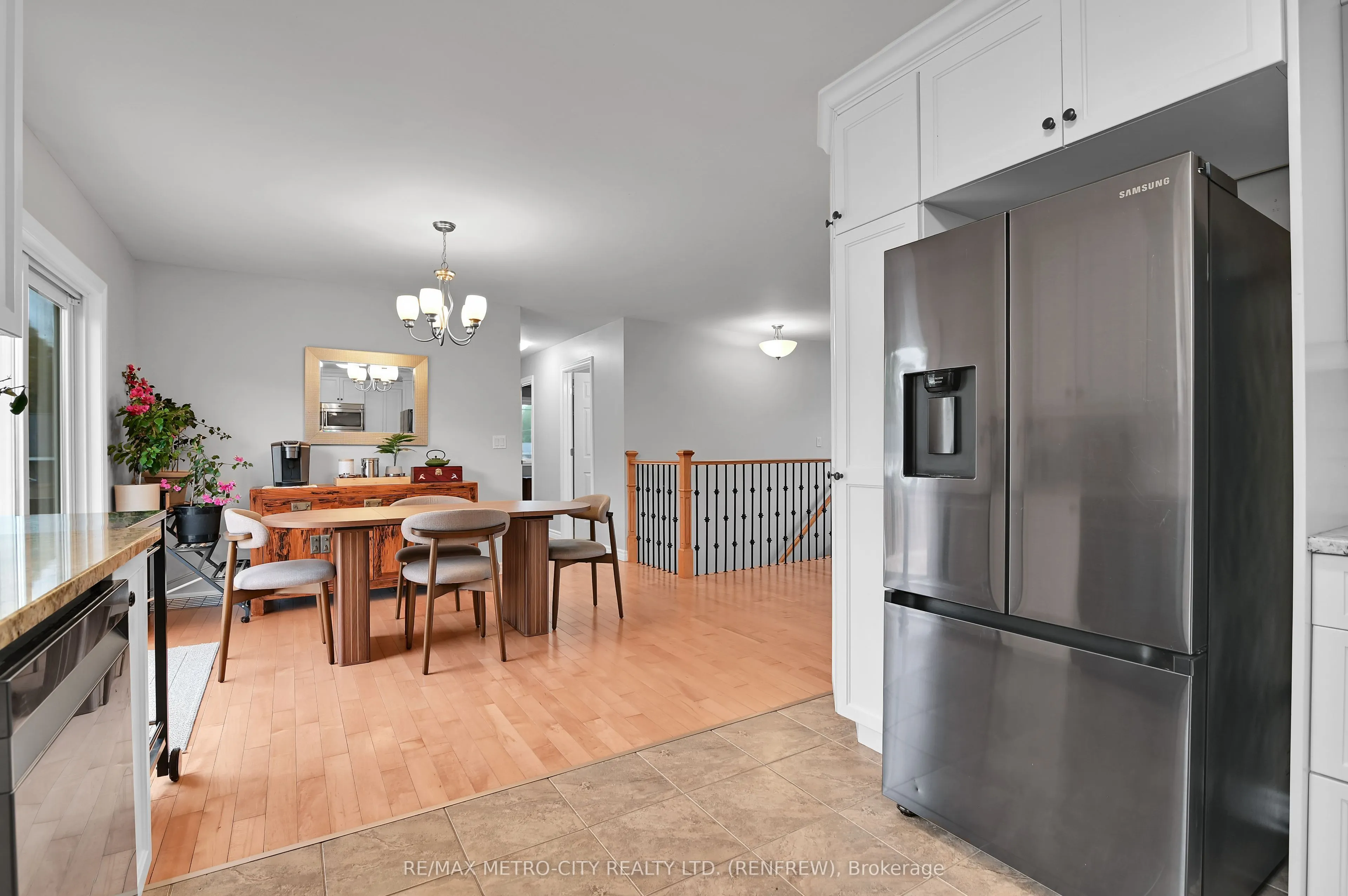 35 Lakeridge Trail