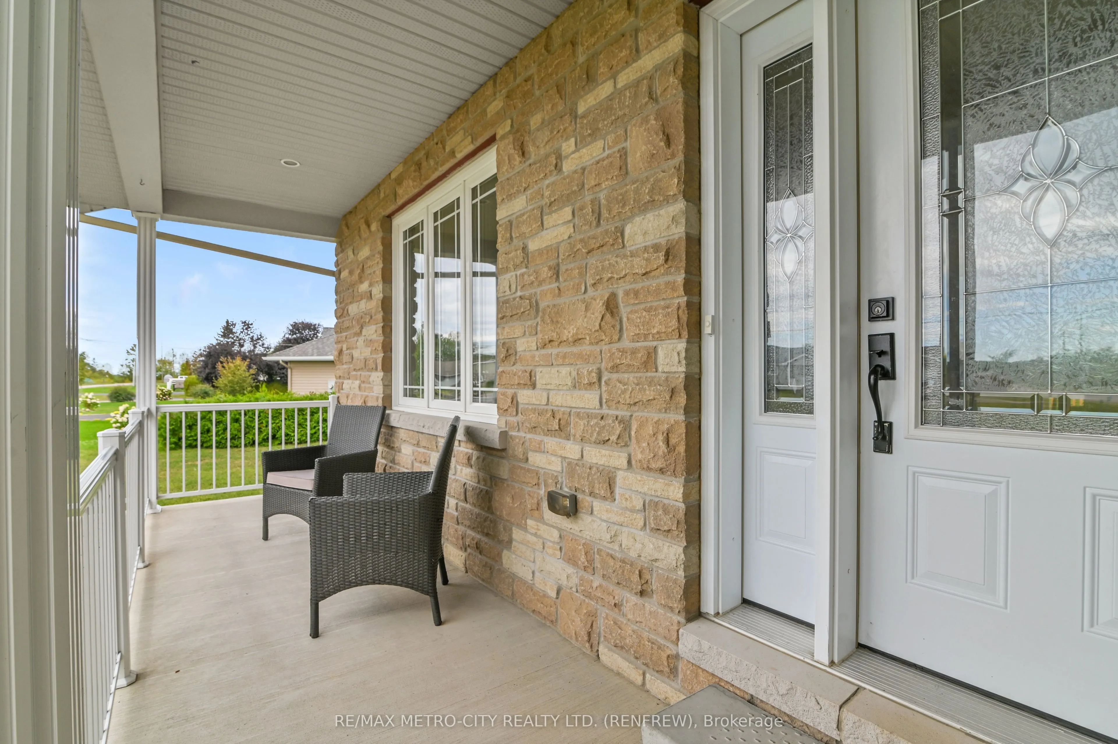 35 Lakeridge Trail