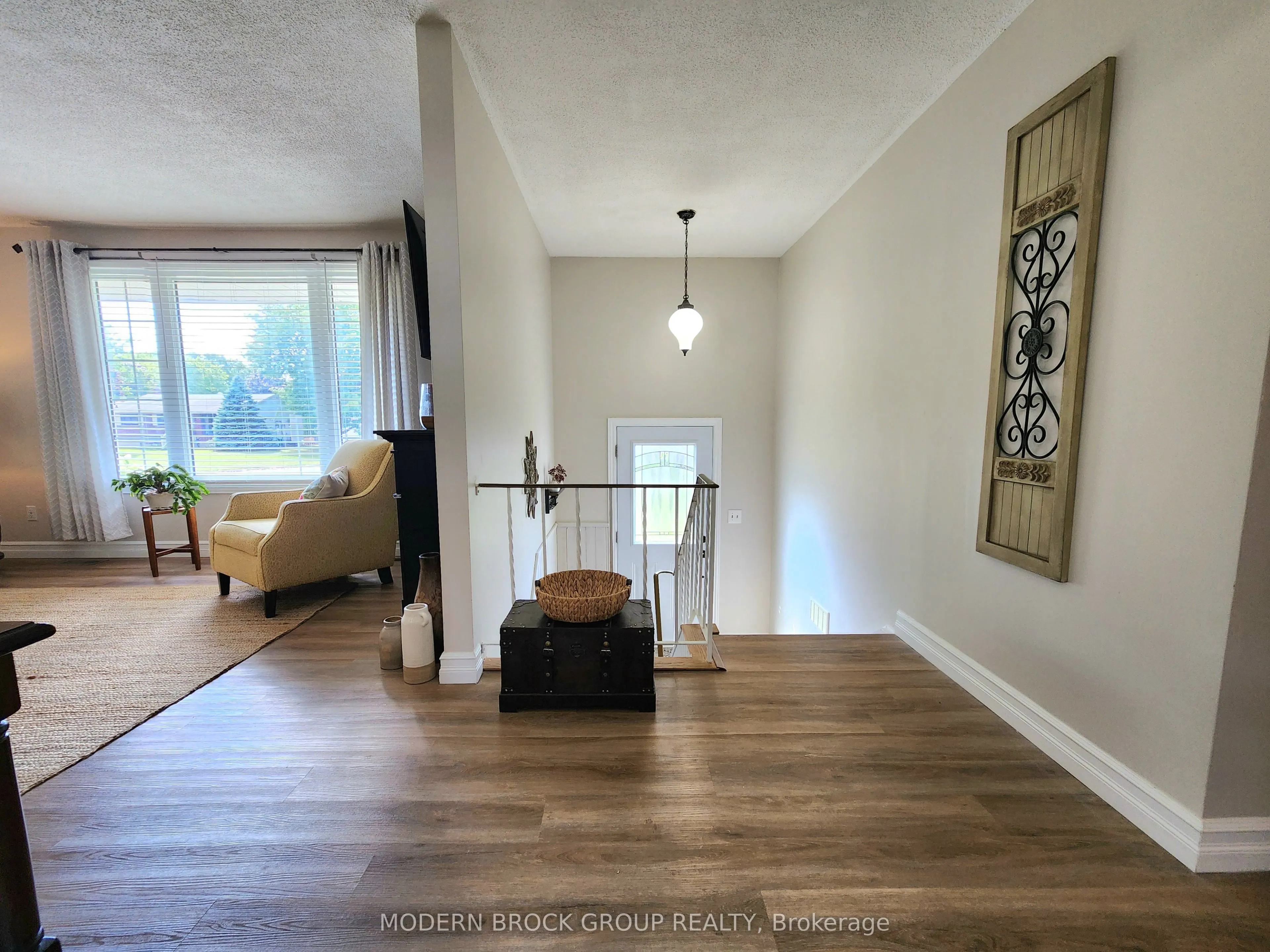 1251 Peden Boulevard