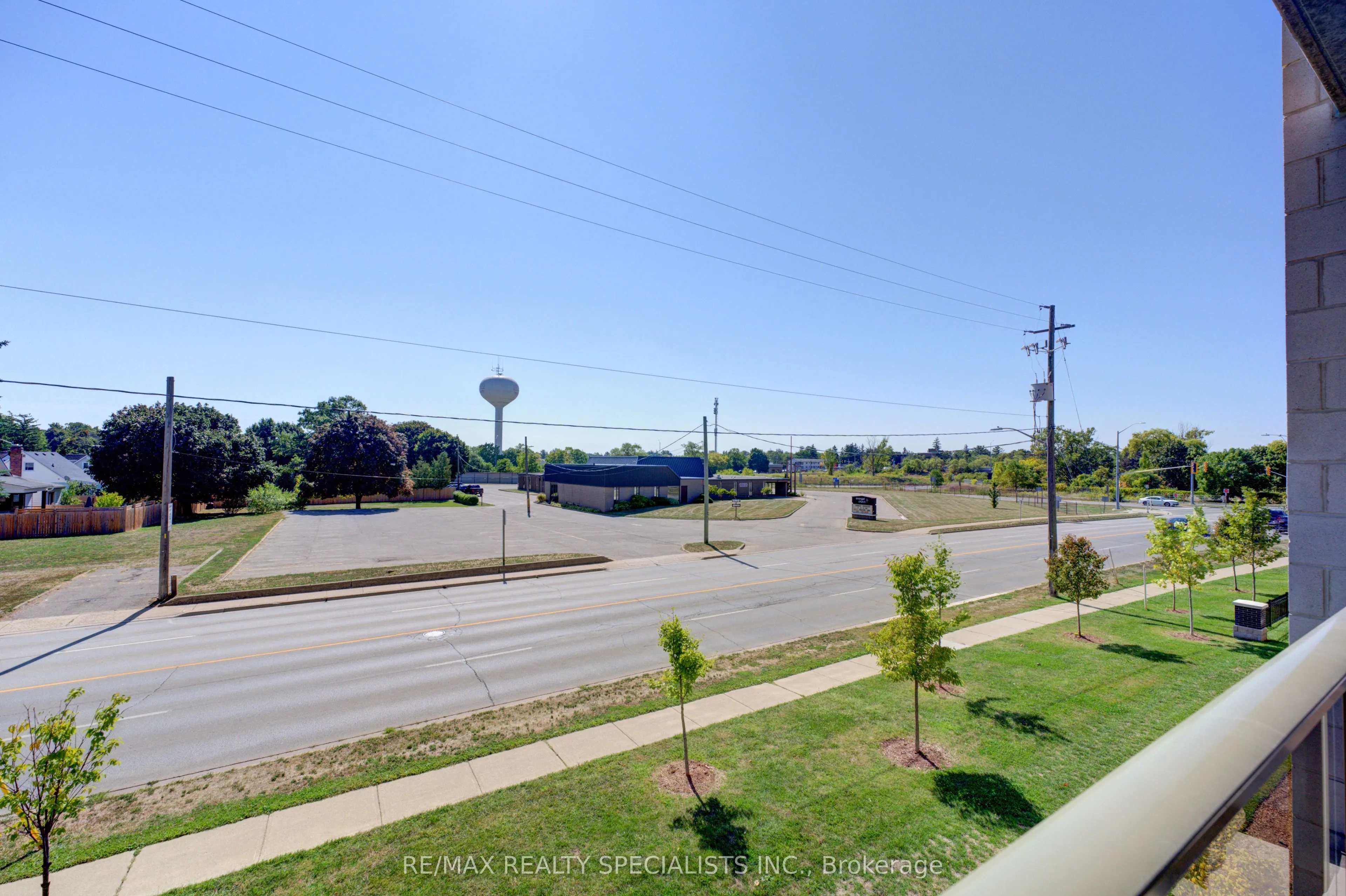 34 Norman Street S, #208