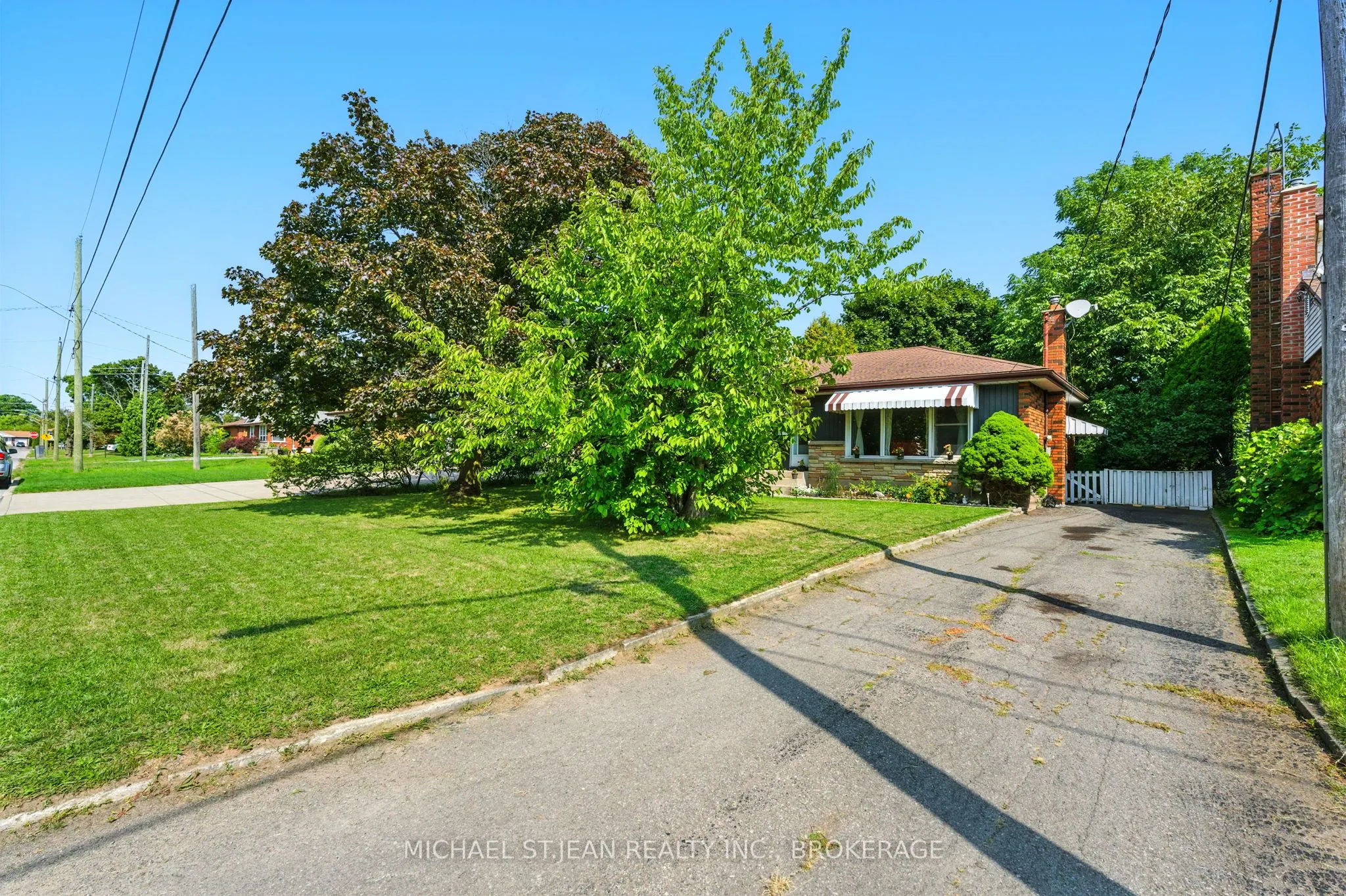 3664 Arlington Avenue