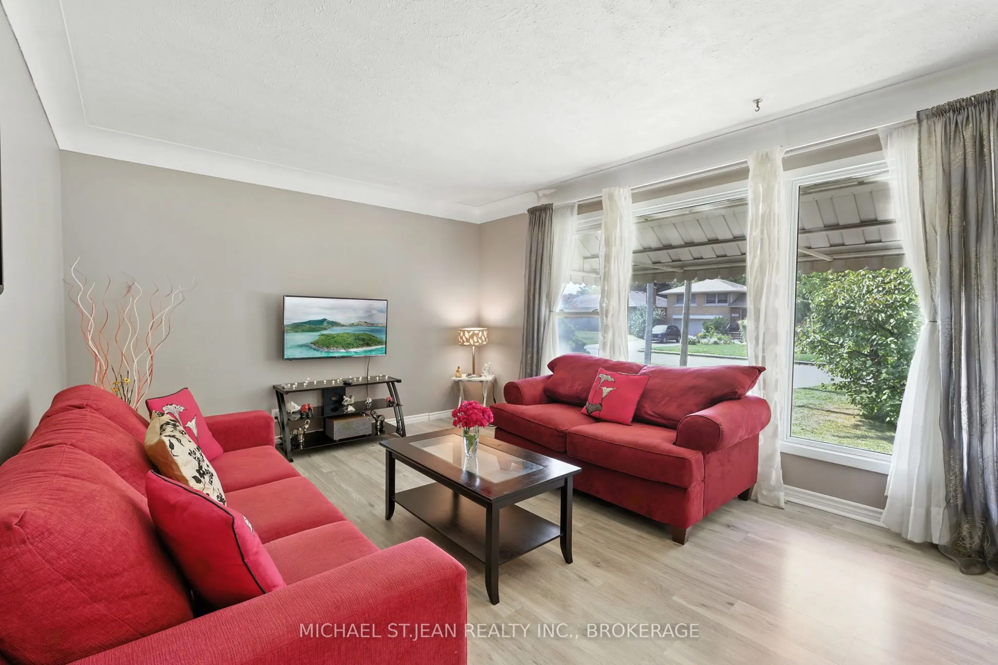 3664 Arlington Avenue